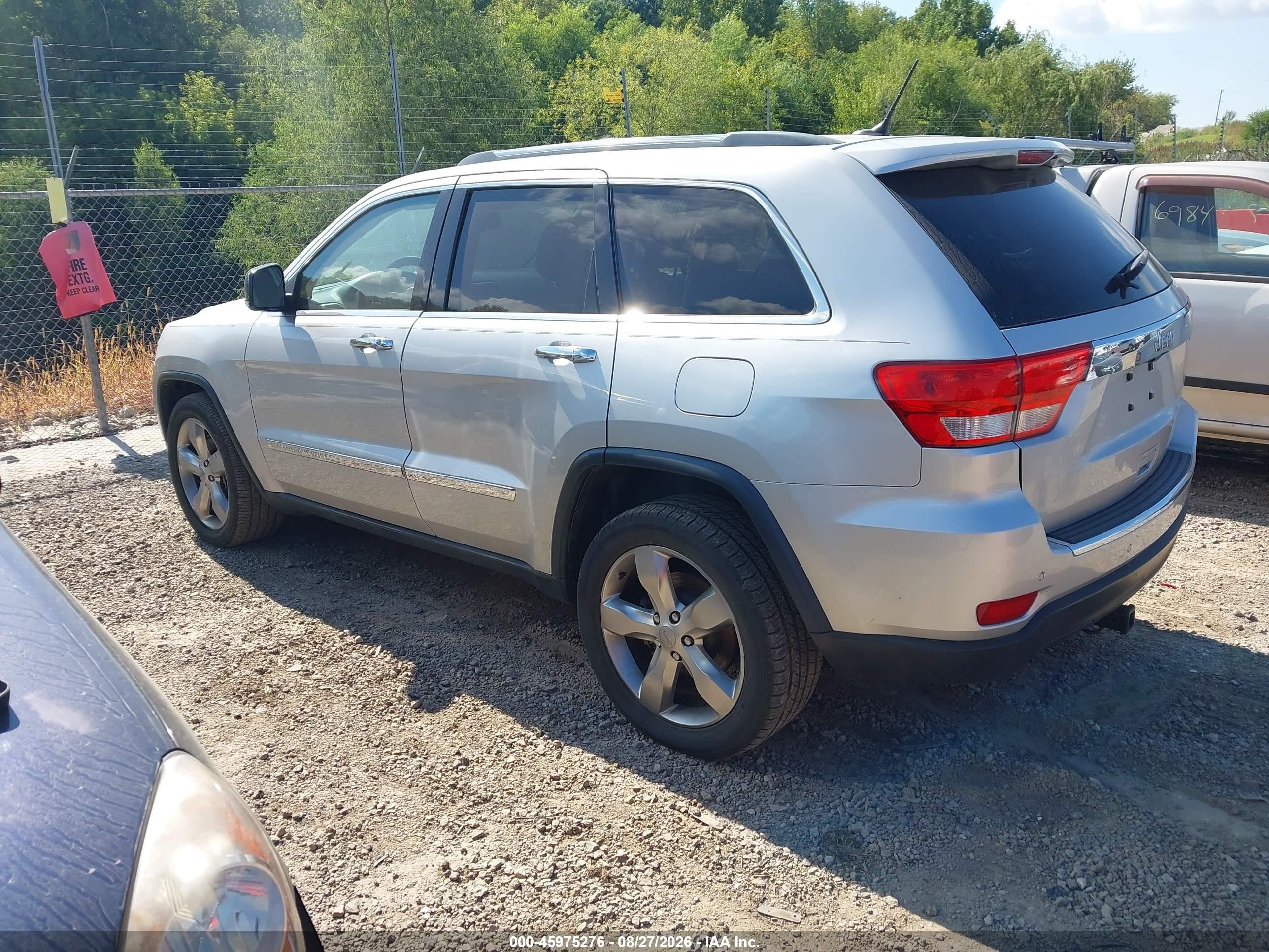 2013 Jeep Grand Cherokee Overland Silver vin: 1C4RJECG1DC621438