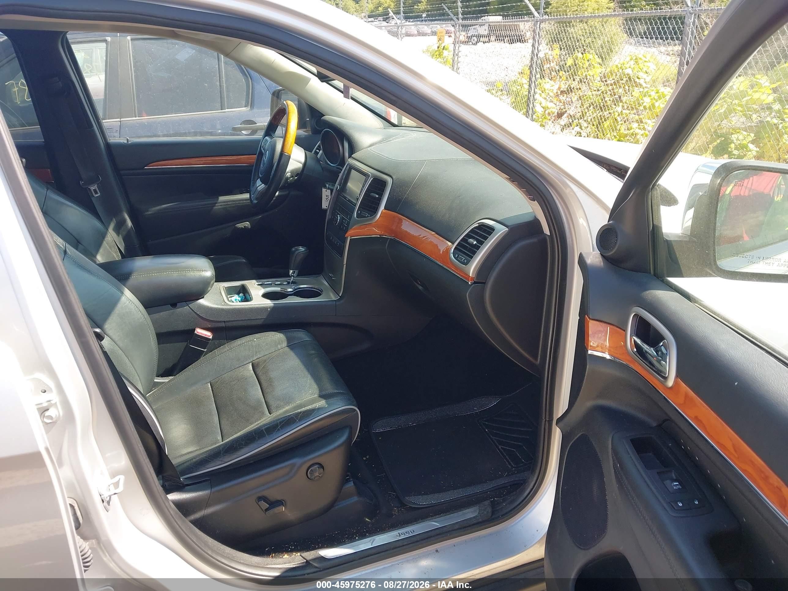 2013 Jeep Grand Cherokee Overland Silver vin: 1C4RJECG1DC621438