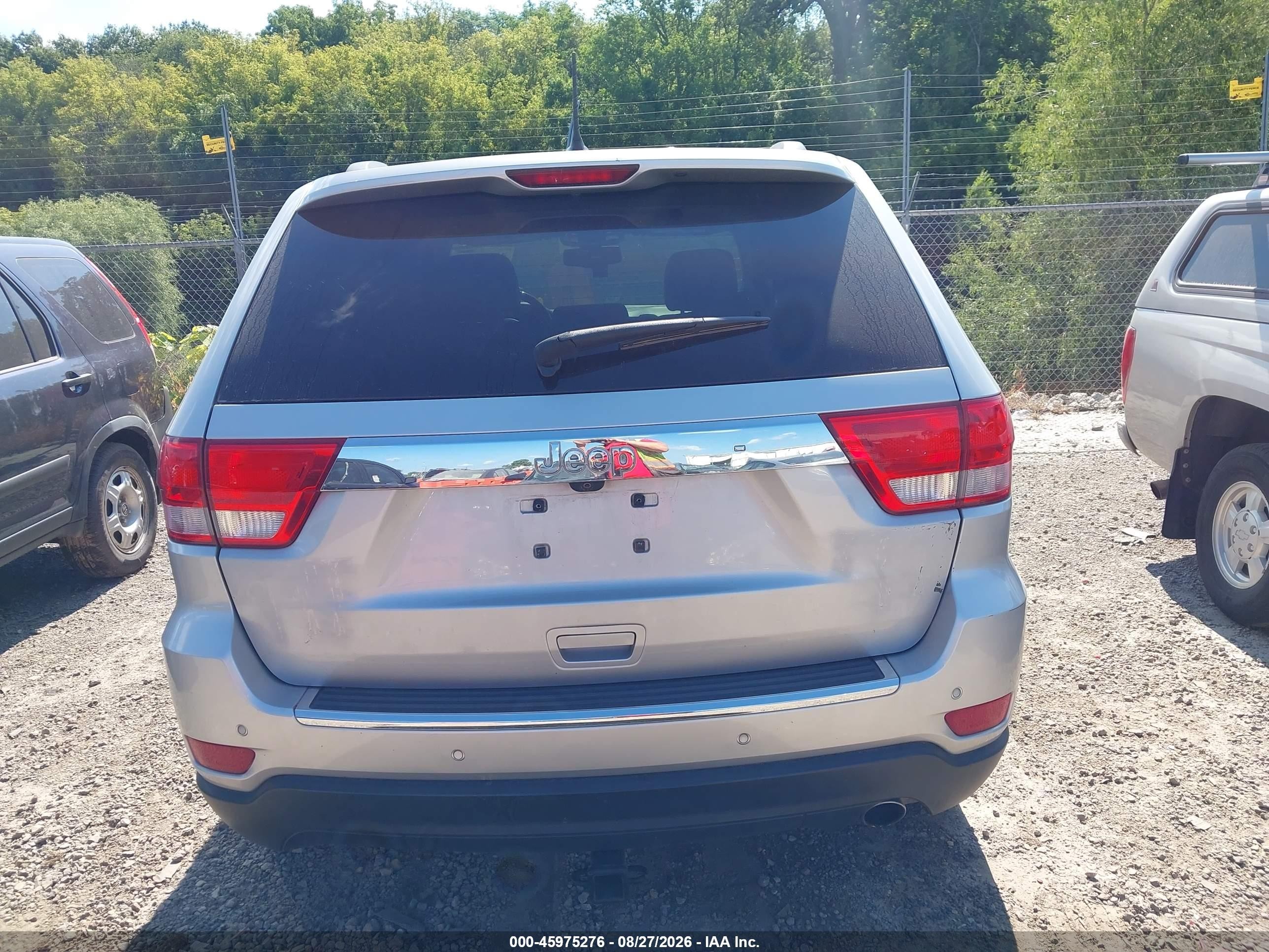 2013 Jeep Grand Cherokee Overland Silver vin: 1C4RJECG1DC621438