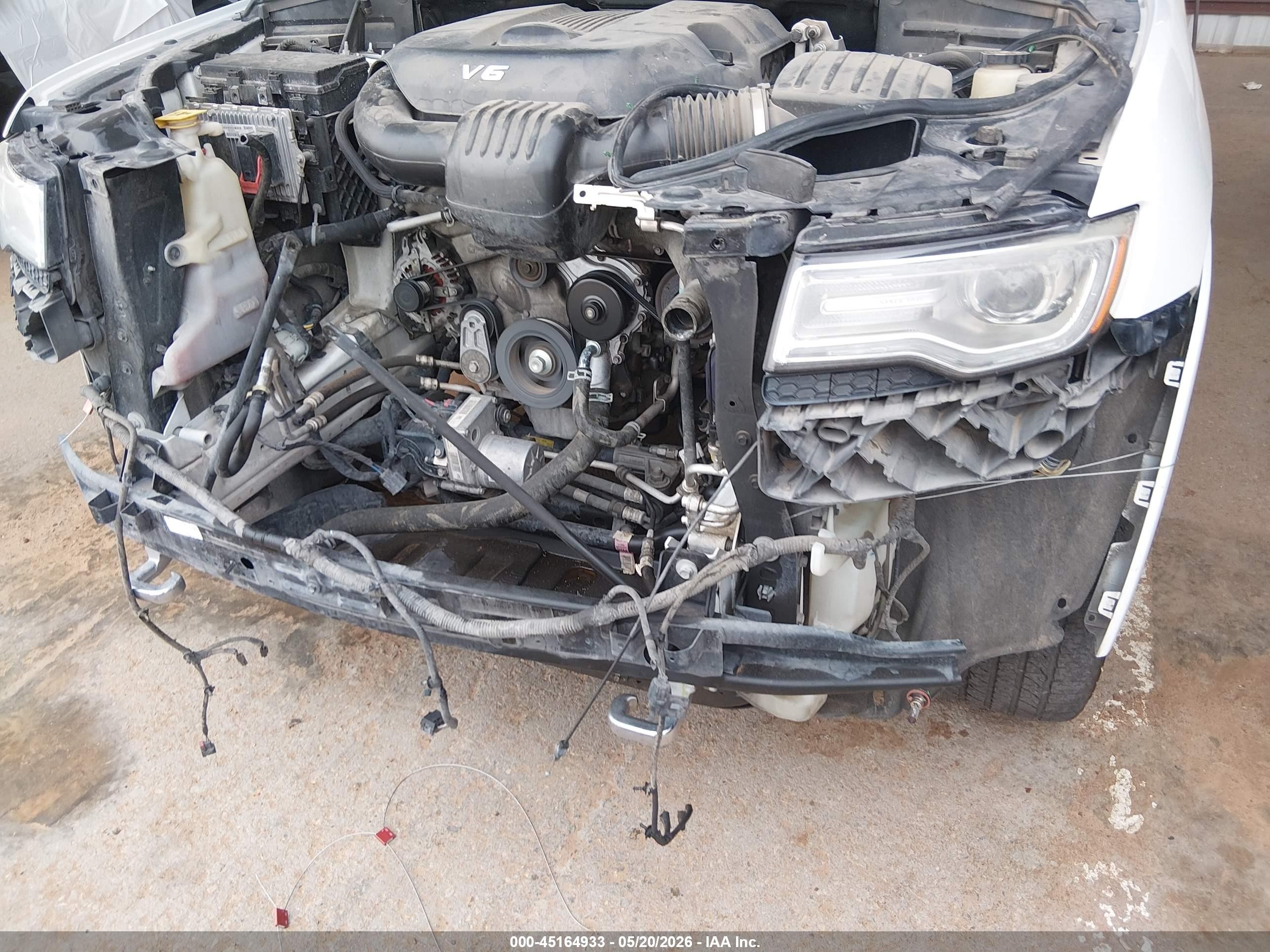 2015 Jeep Grand Cherokee Overland White vin: 1C4RJECG1FC755272