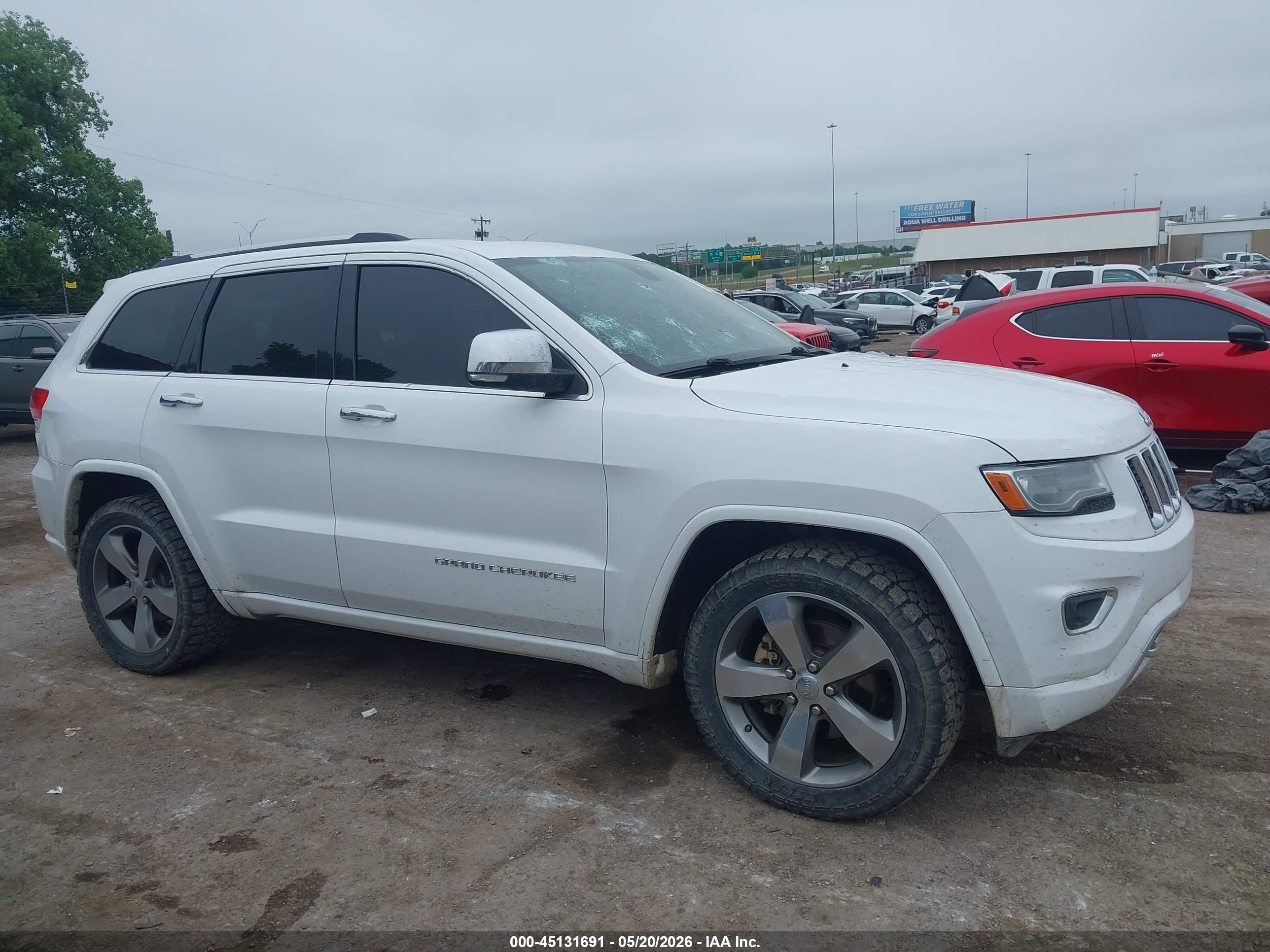 2014 Jeep Grand Cherokee Overland White vin: 1C4RJECG2EC386940
