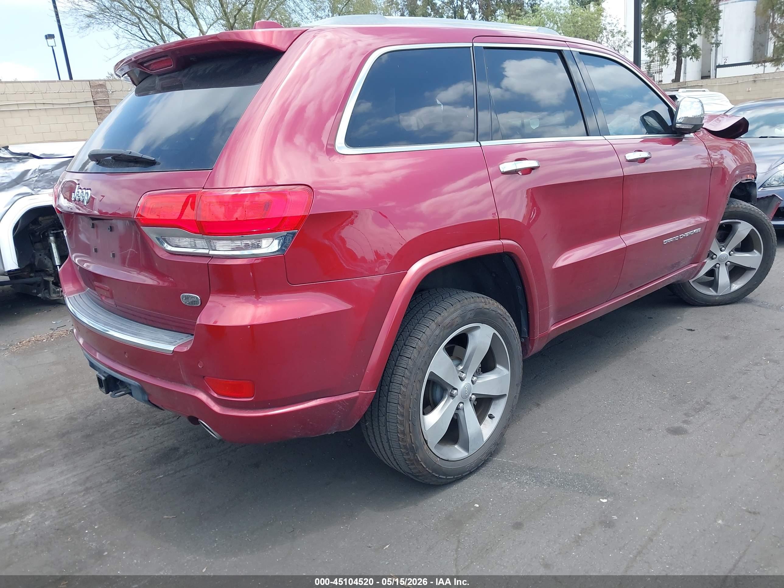 2015 Jeep Grand Cherokee Overland Red vin: 1C4RJECG2FC113403