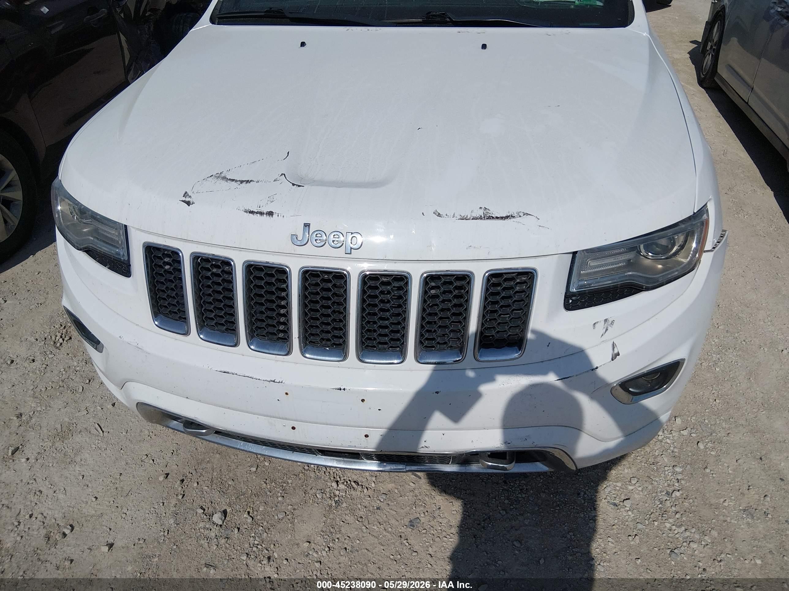 2015 Jeep Grand Cherokee Overland White vin: 1C4RJECG2FC792993