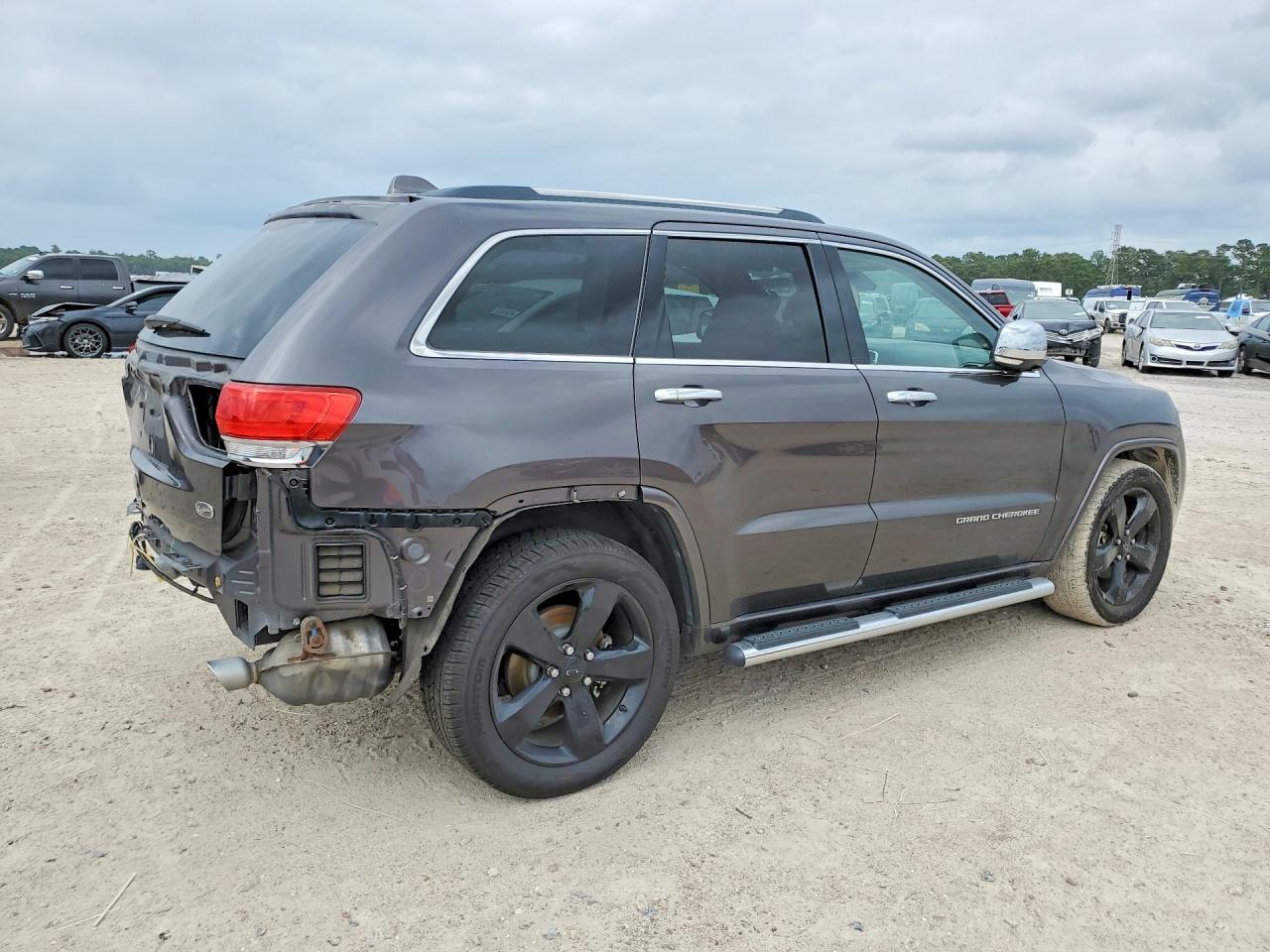 2015 Jeep Grand Cherokee Overland Gray vin: 1C4RJECG2FC798423