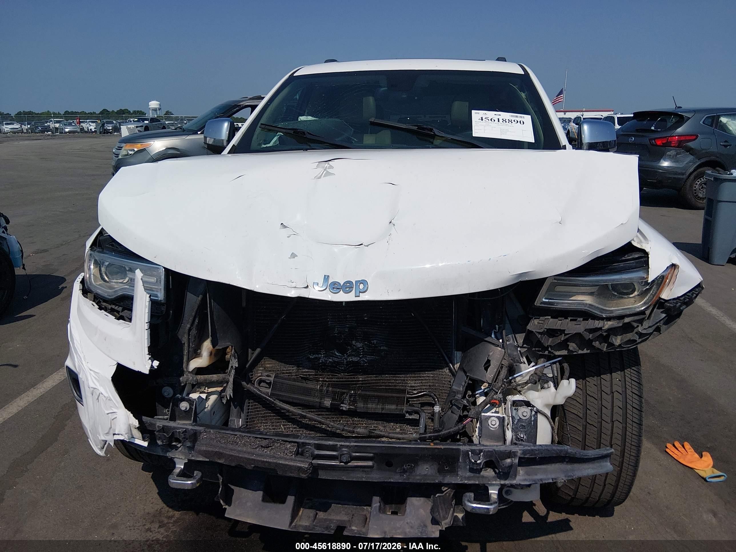 2015 Jeep Grand Cherokee Overland White vin: 1C4RJECG2FC883262