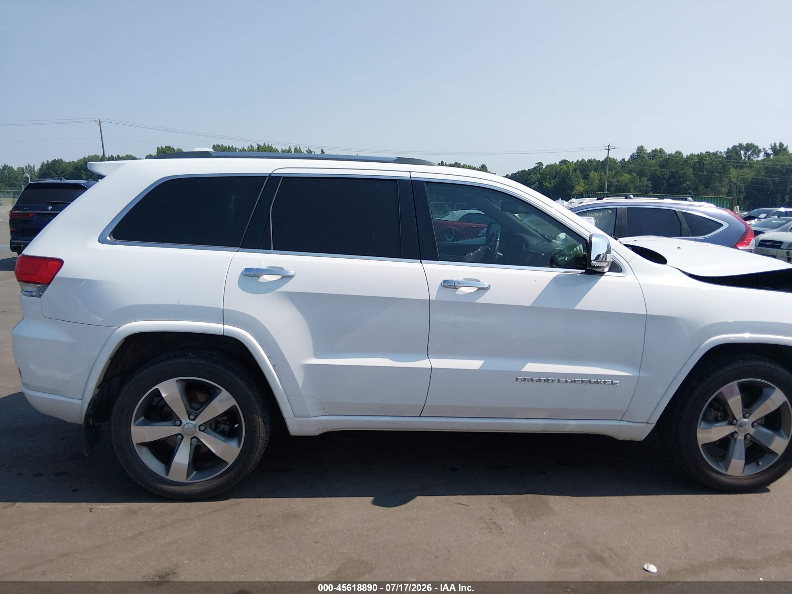 2015 Jeep Grand Cherokee Overland White vin: 1C4RJECG2FC883262