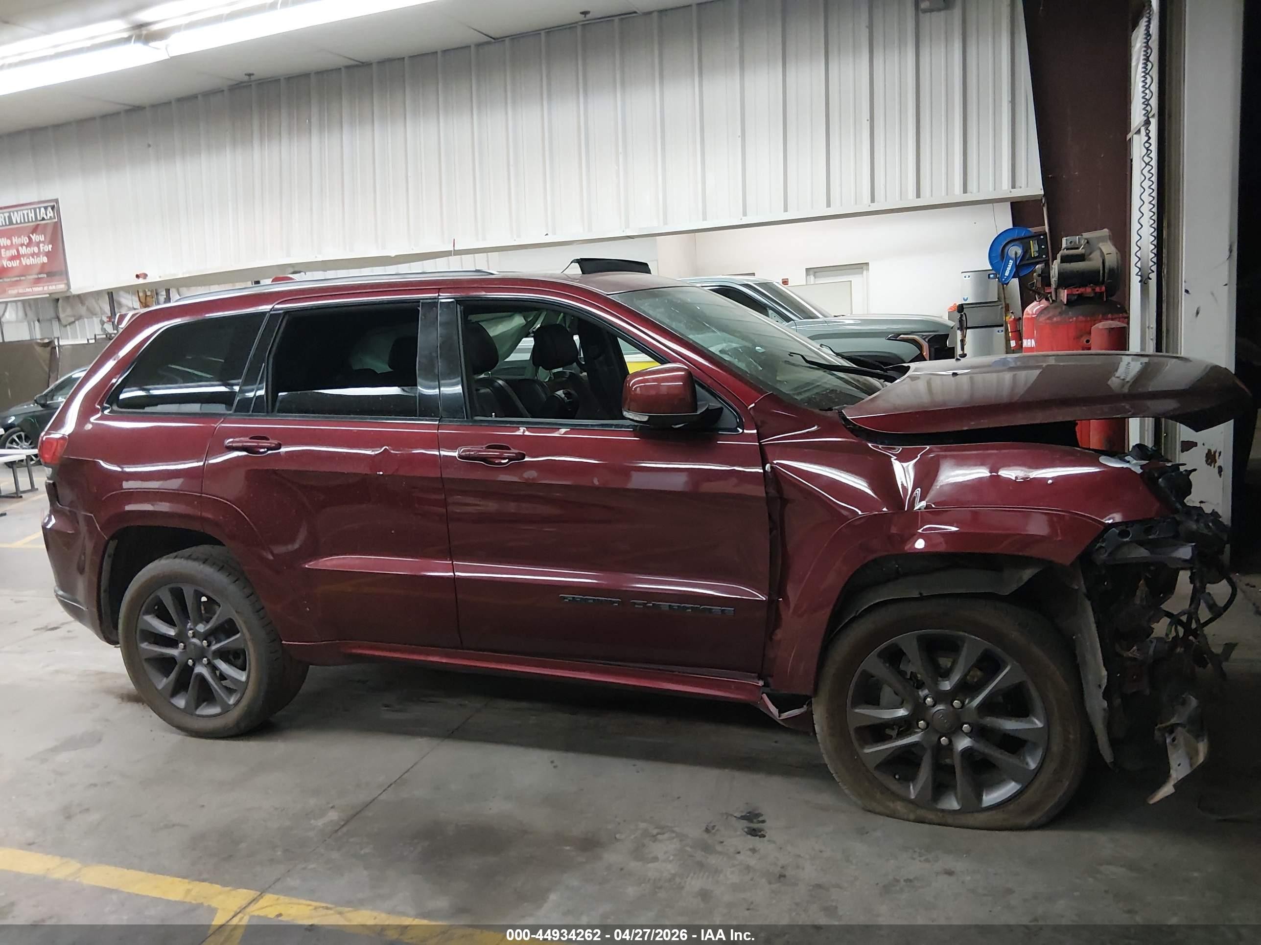 2018 Jeep Grand Cherokee High Altitude 4x2 Burgundy vin: 1C4RJECG2JC246705