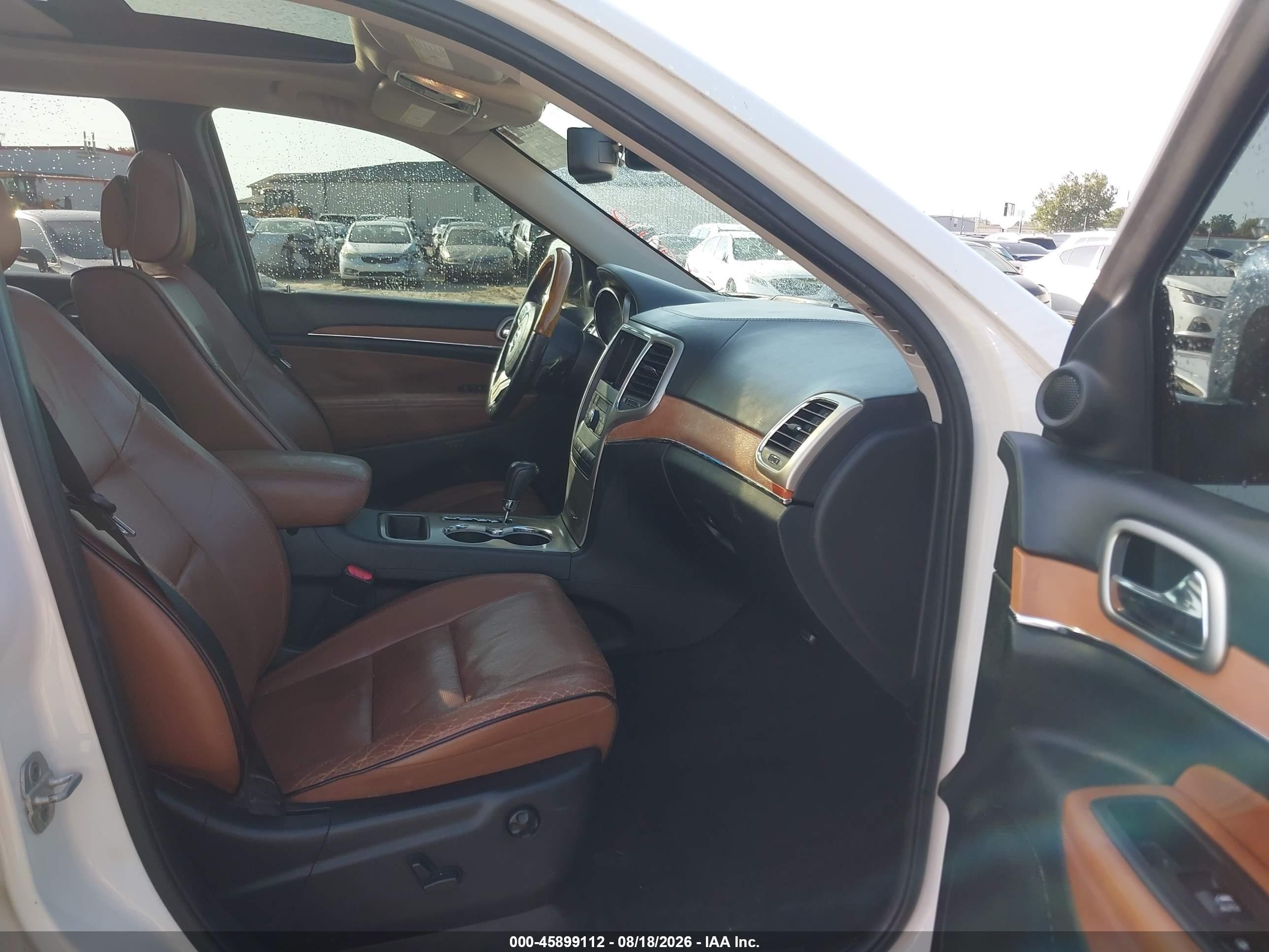 2012 Jeep Grand Cherokee Overland Белый vin: 1C4RJECG3CC355726