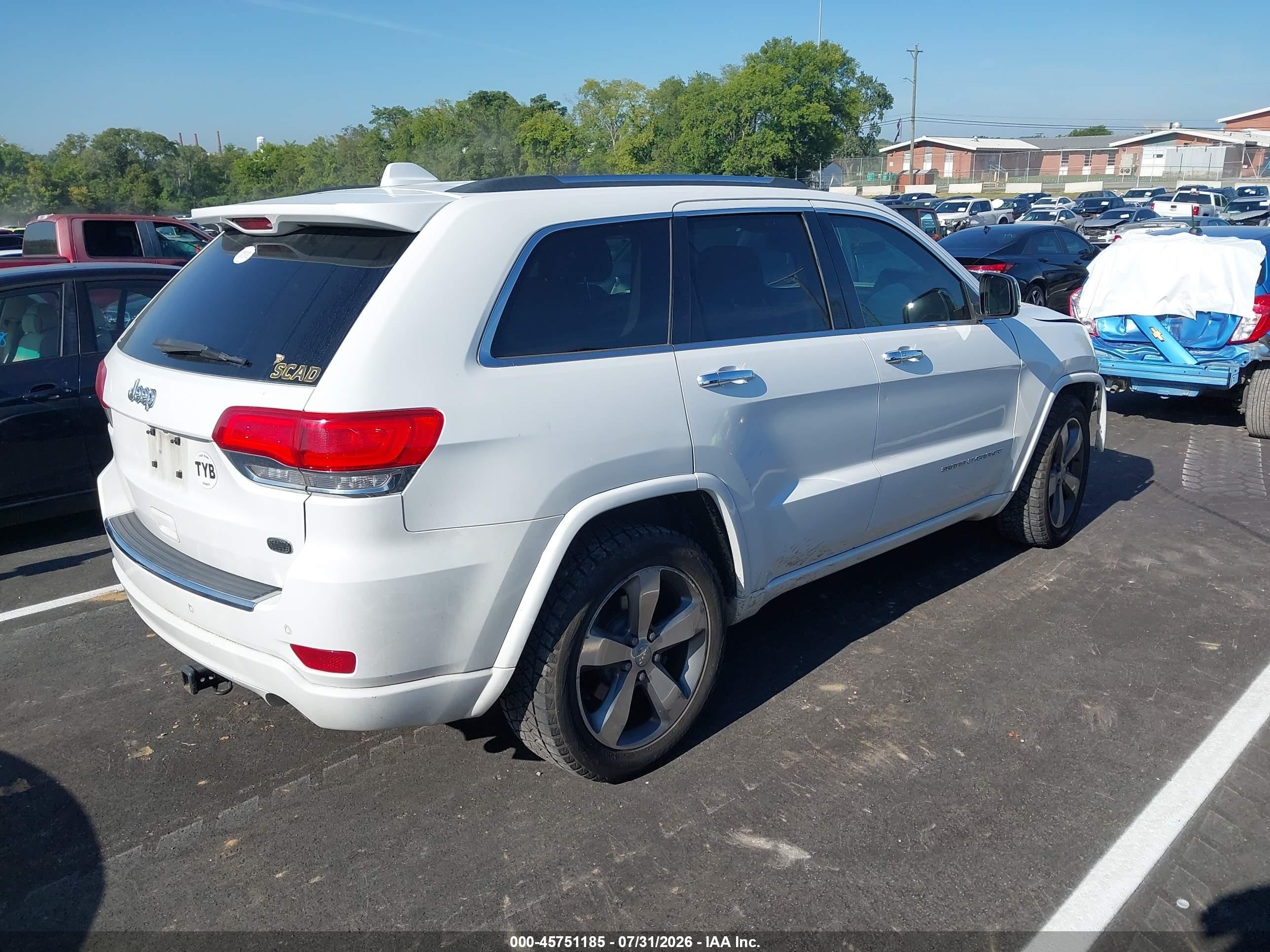 2015 Jeep Grand Cherokee Overland White vin: 1C4RJECG3FC798477