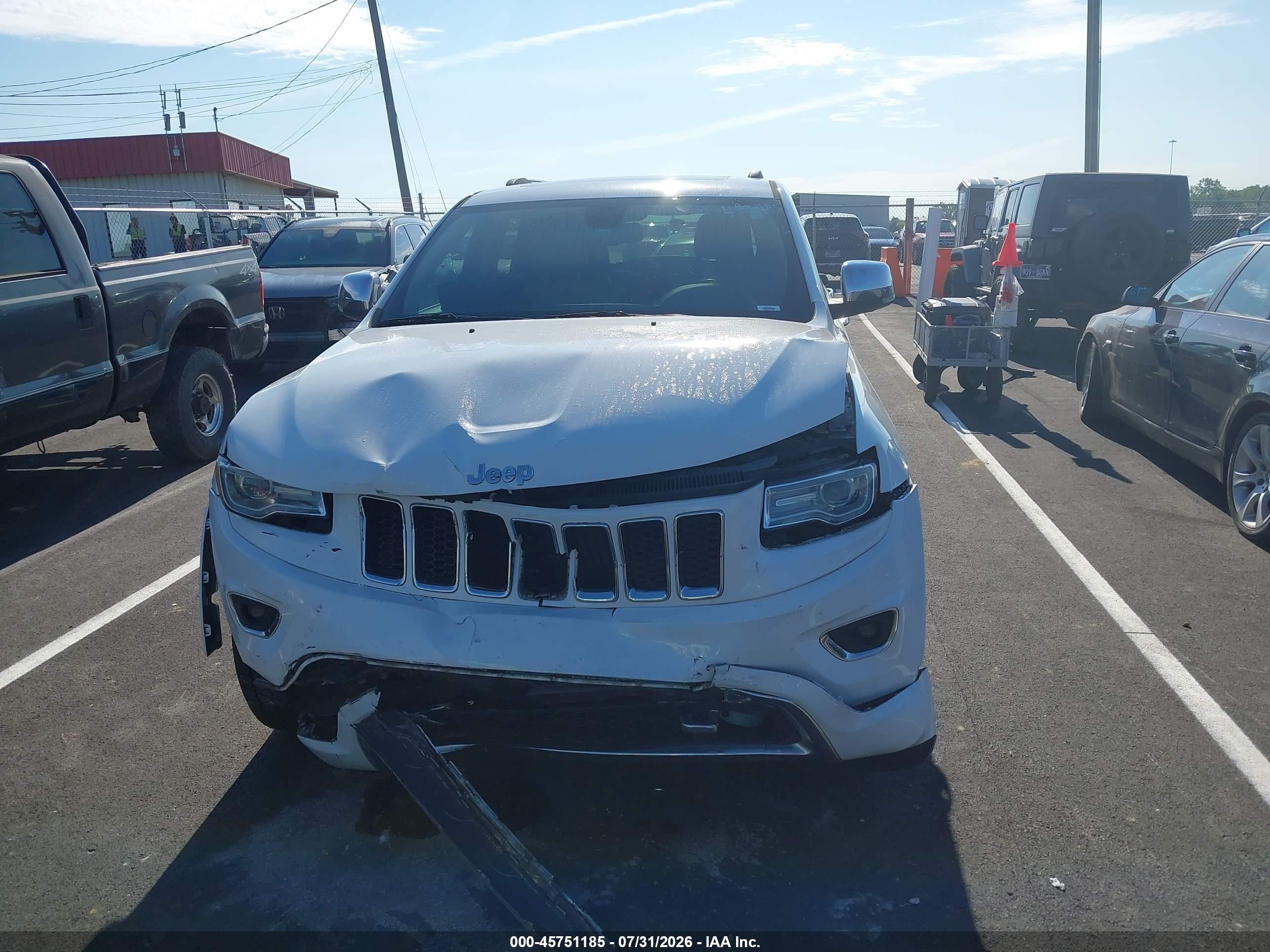2015 Jeep Grand Cherokee Overland White vin: 1C4RJECG3FC798477