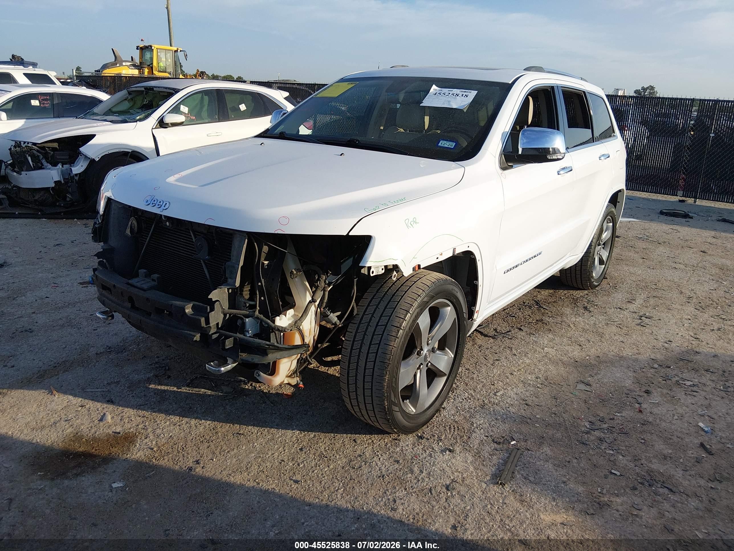 2014 Jeep Grand Cherokee Overland White vin: 1C4RJECG4EC380217