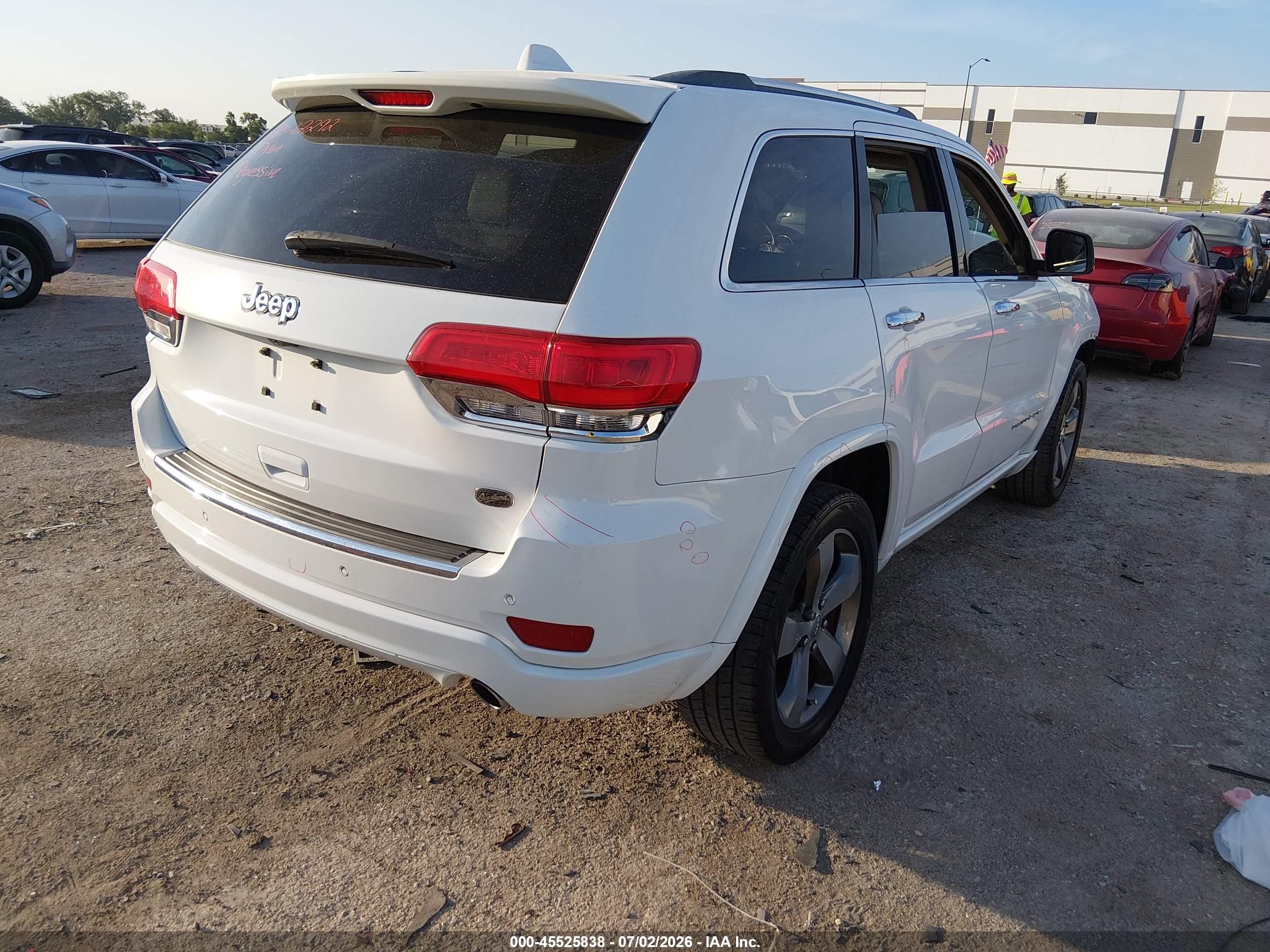 2014 Jeep Grand Cherokee Overland White vin: 1C4RJECG4EC380217