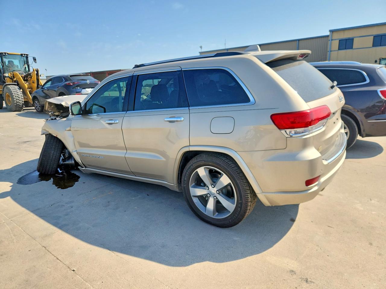 2015 Jeep Grand Cherokee Overland Gold vin: 1C4RJECG4FC132096