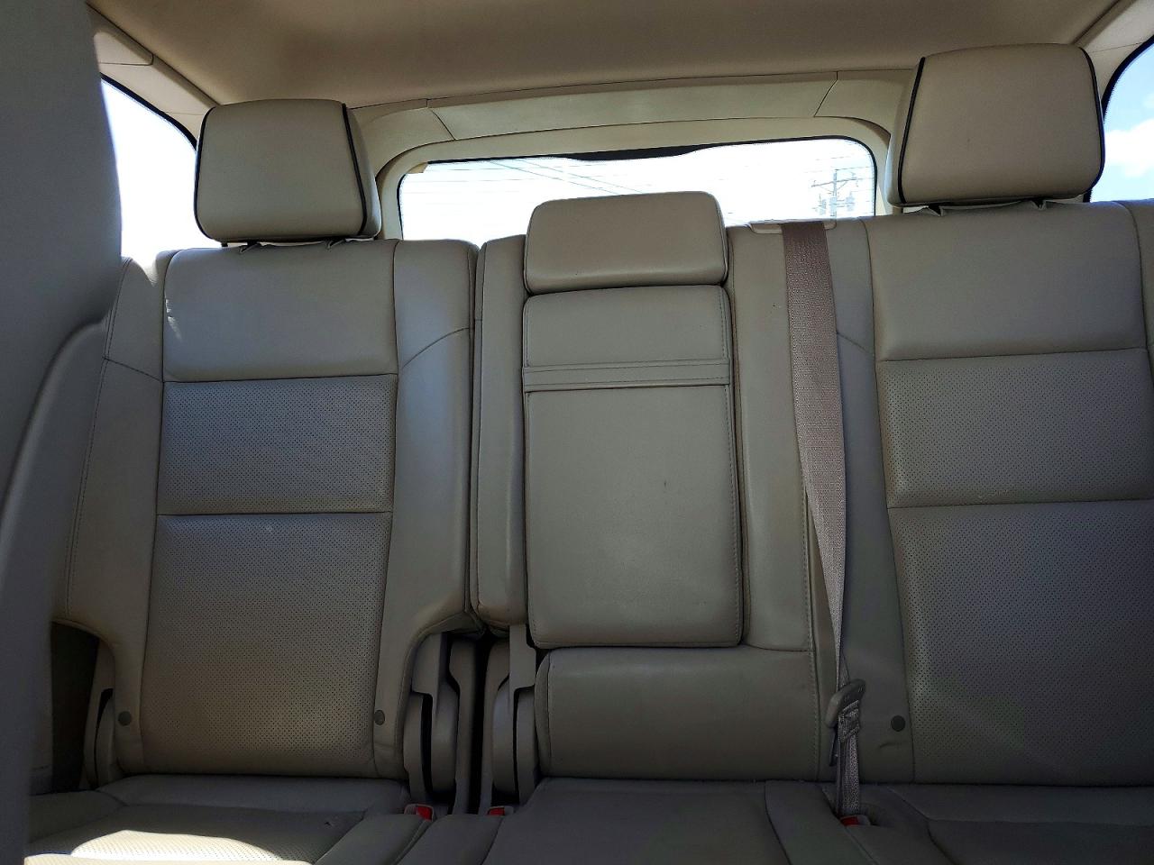 2015 Jeep Grand Cherokee Overland Beige vin: 1C4RJECG4FC187499