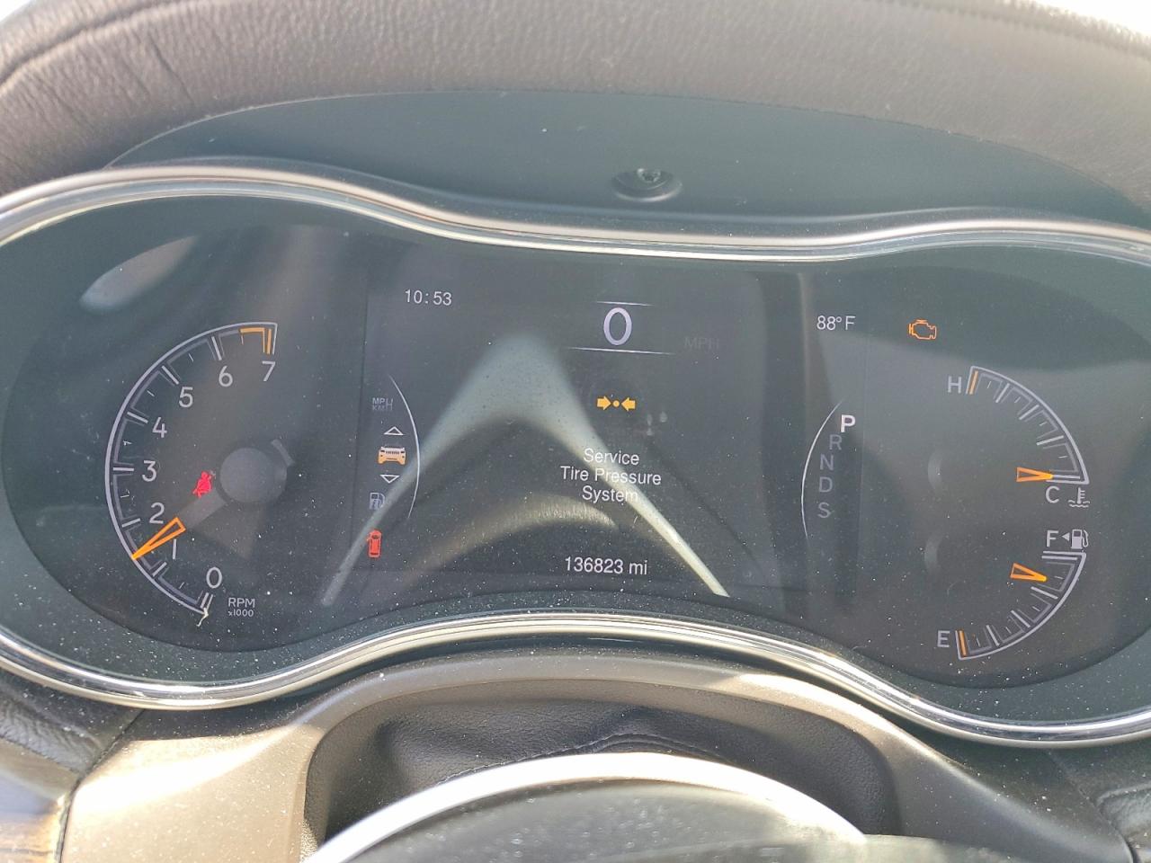 2015 Jeep Grand Cherokee Overland Beige vin: 1C4RJECG4FC187499