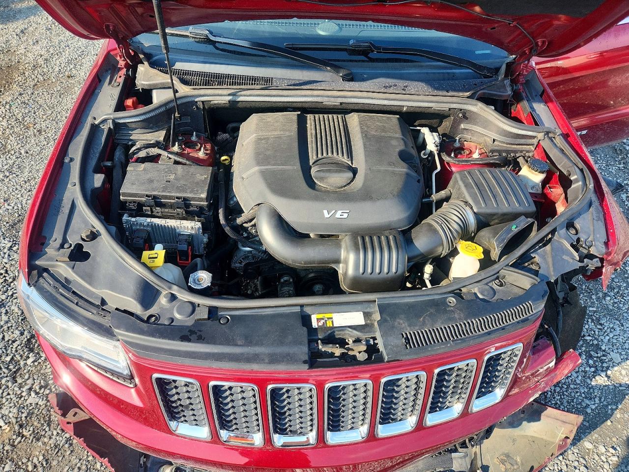 2015 Jeep Grand Cherokee Overland Red vin: 1C4RJECG4FC856659
