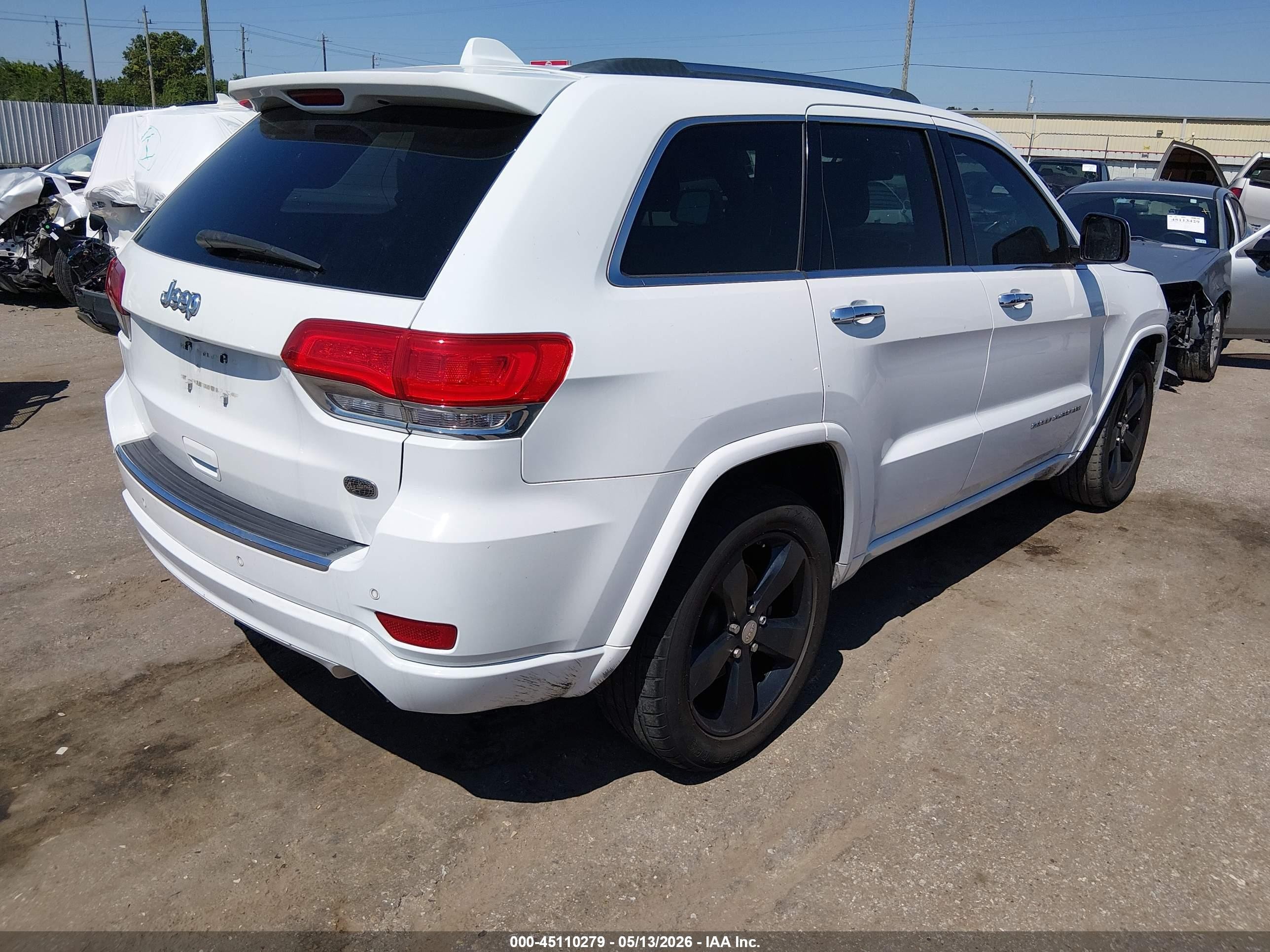 2015 Jeep Grand Cherokee Overland White vin: 1C4RJECG4FC906363