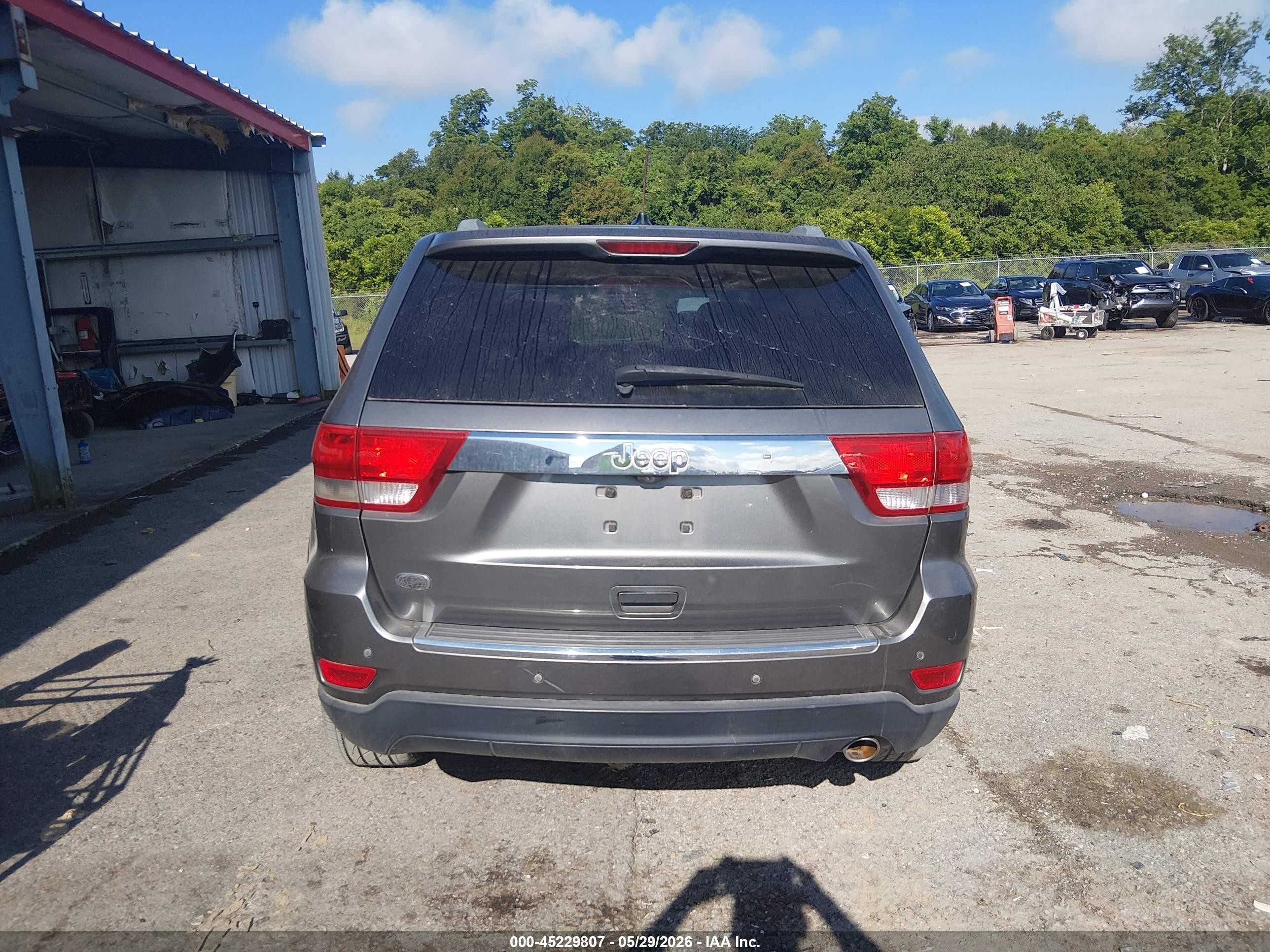 2012 Jeep Grand Cherokee Overland Gray vin: 1C4RJECG6CC129227