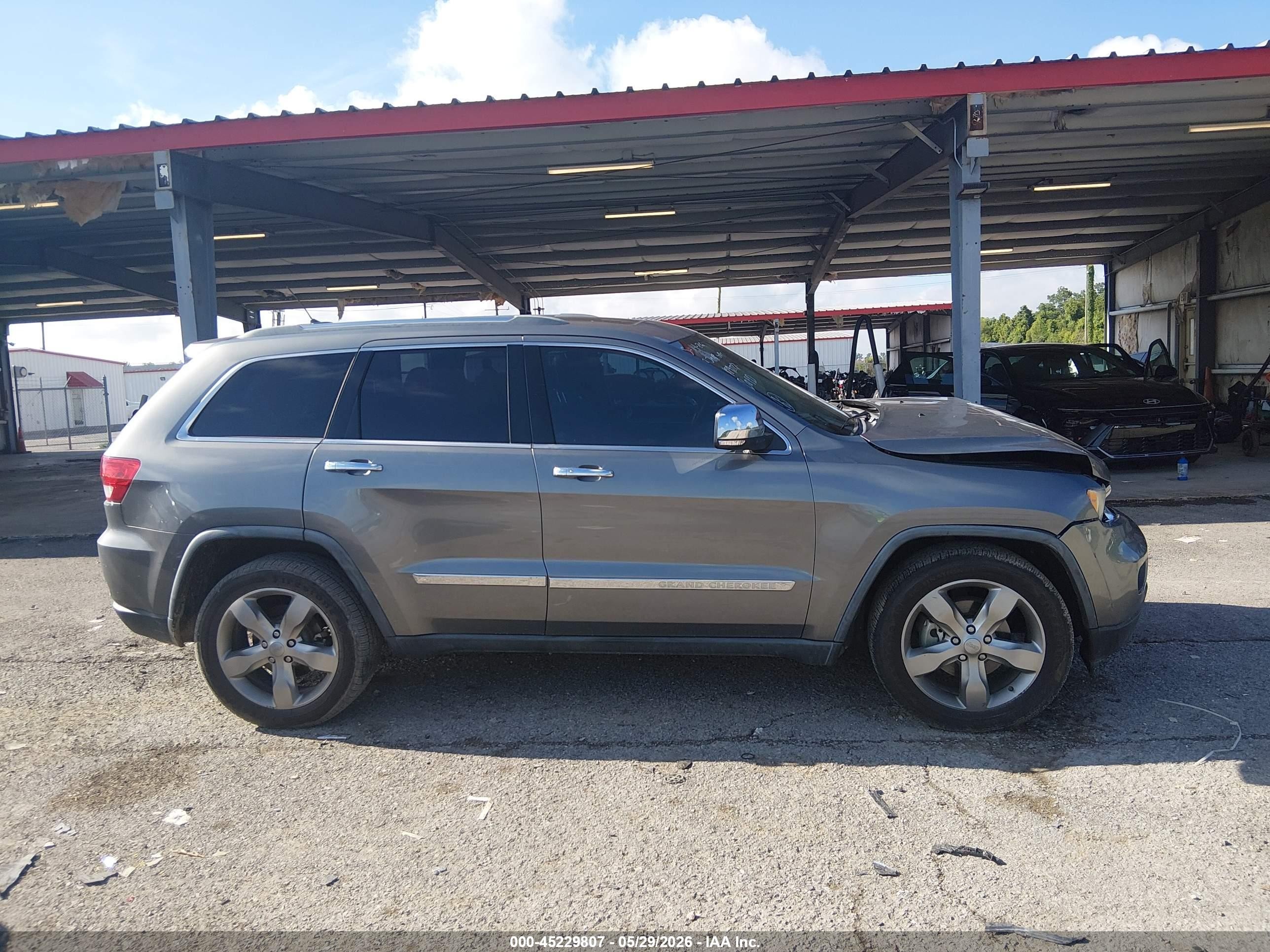 2012 Jeep Grand Cherokee Overland Gray vin: 1C4RJECG6CC129227