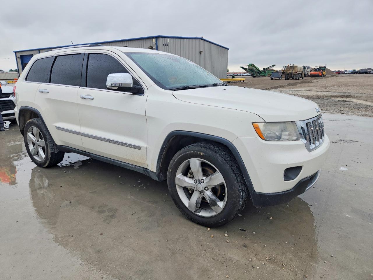 2012 Jeep Grand Cherokee Overland White vin: 1C4RJECG6CC251456