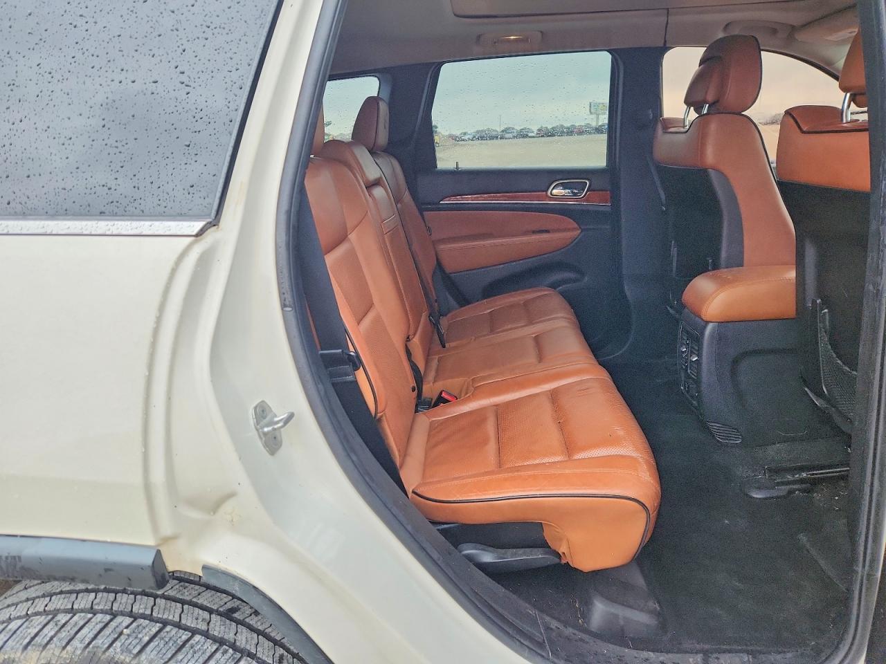 2012 Jeep Grand Cherokee Overland White vin: 1C4RJECG6CC251456