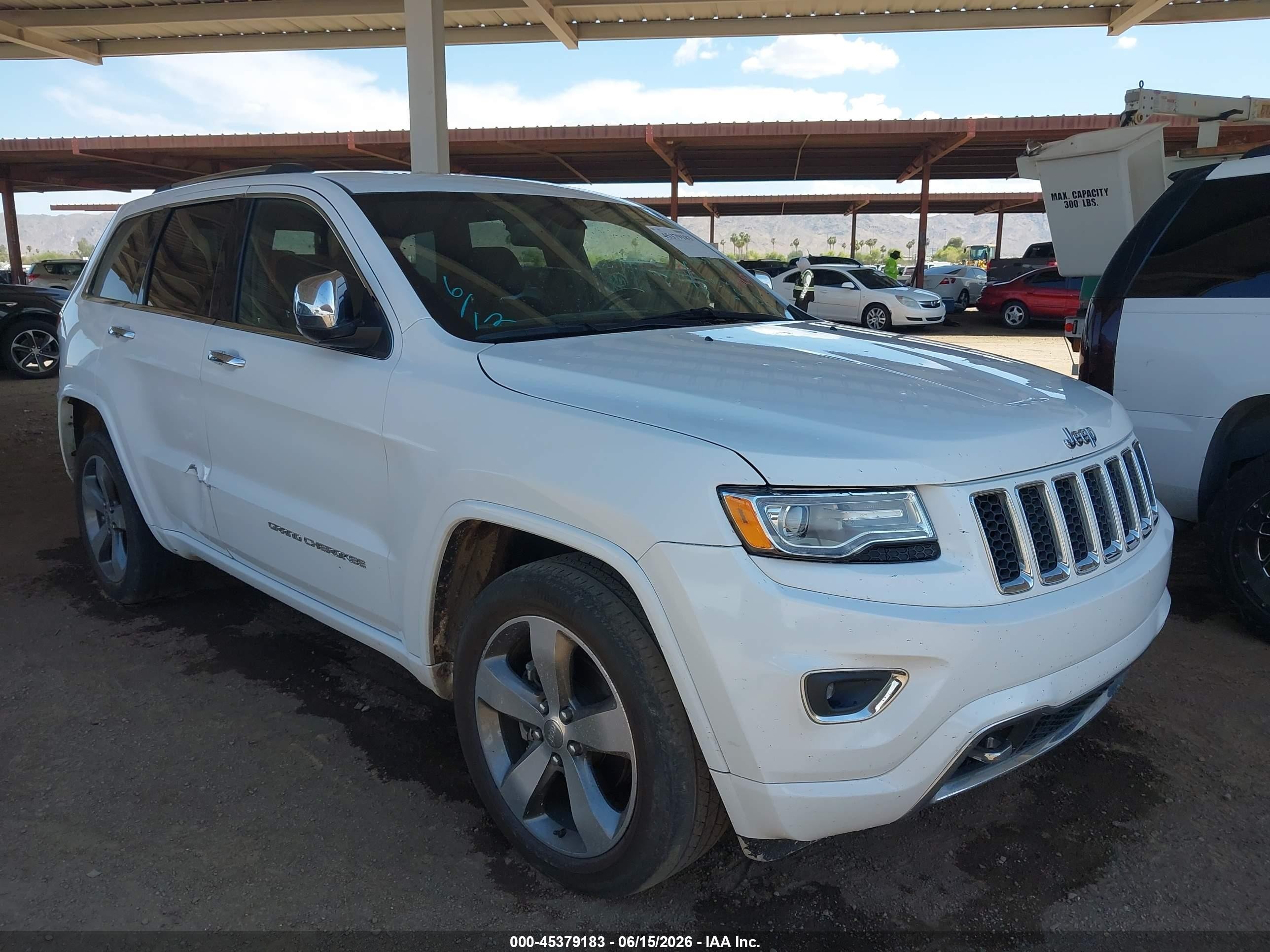 2015 Jeep Grand Cherokee Overland White vin: 1C4RJECG6FC615704