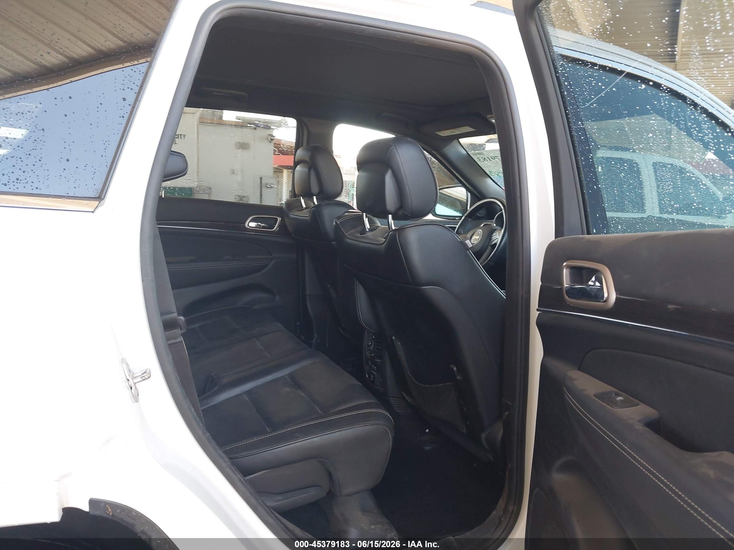 2015 Jeep Grand Cherokee Overland White vin: 1C4RJECG6FC615704