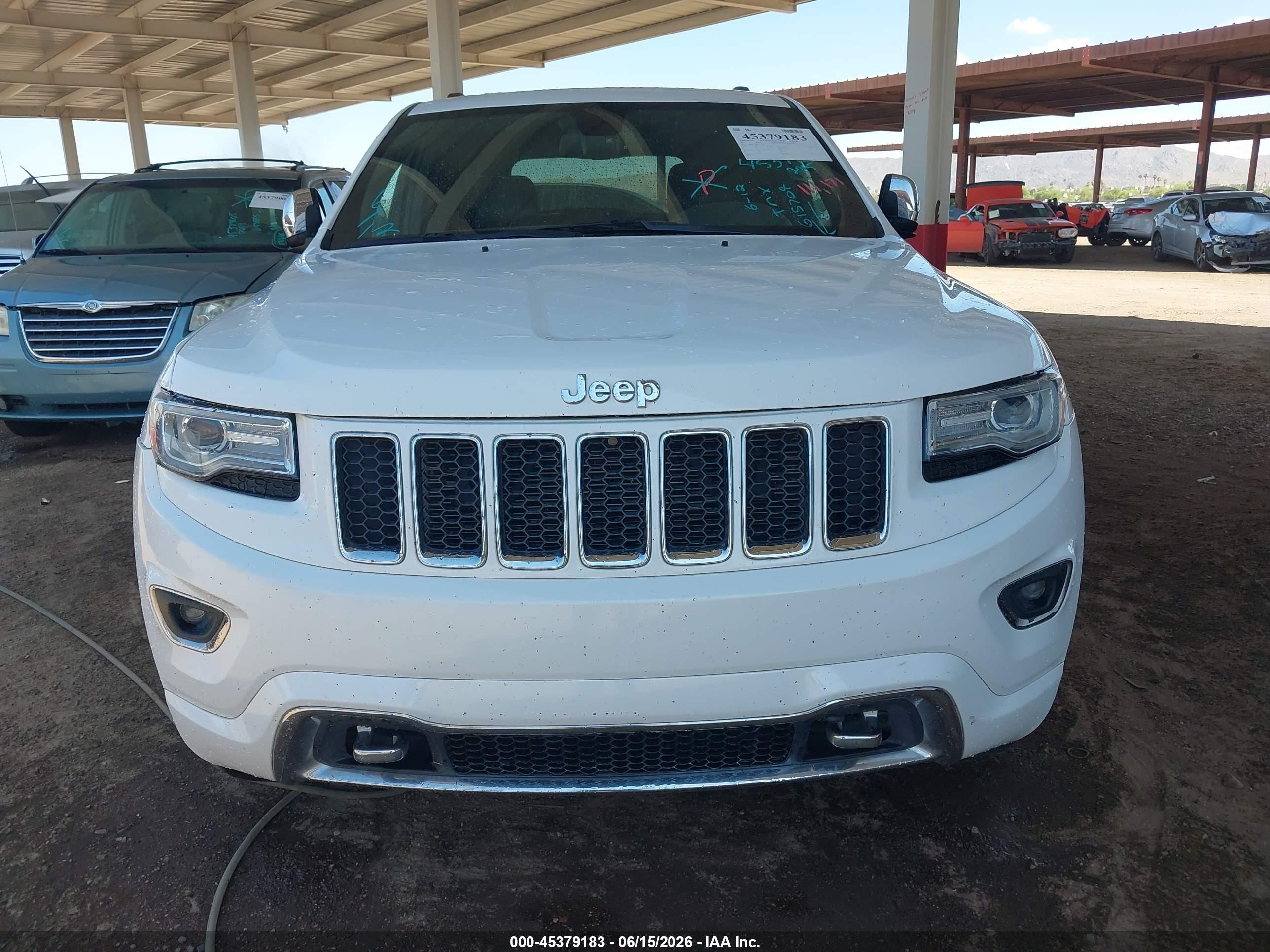 2015 Jeep Grand Cherokee Overland White vin: 1C4RJECG6FC615704