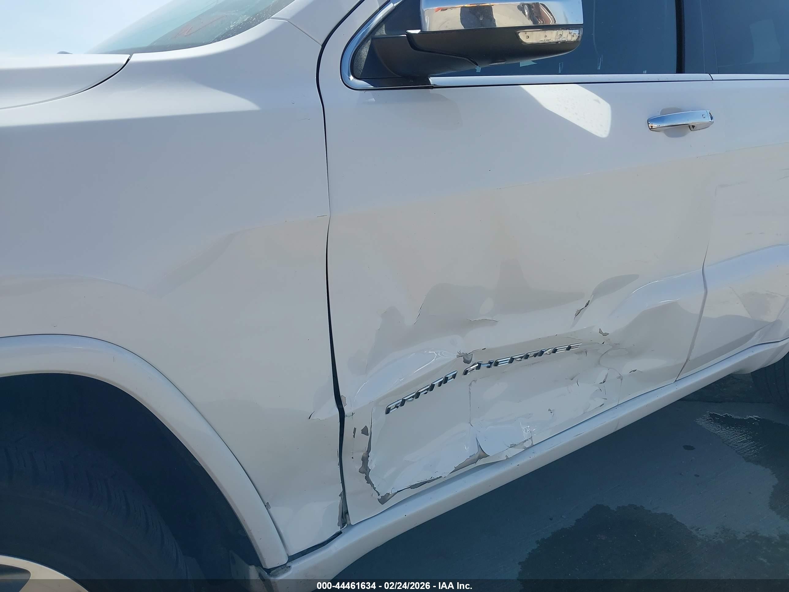 2015 Jeep Grand Cherokee Overland White vin: 1C4RJECG7FC125594