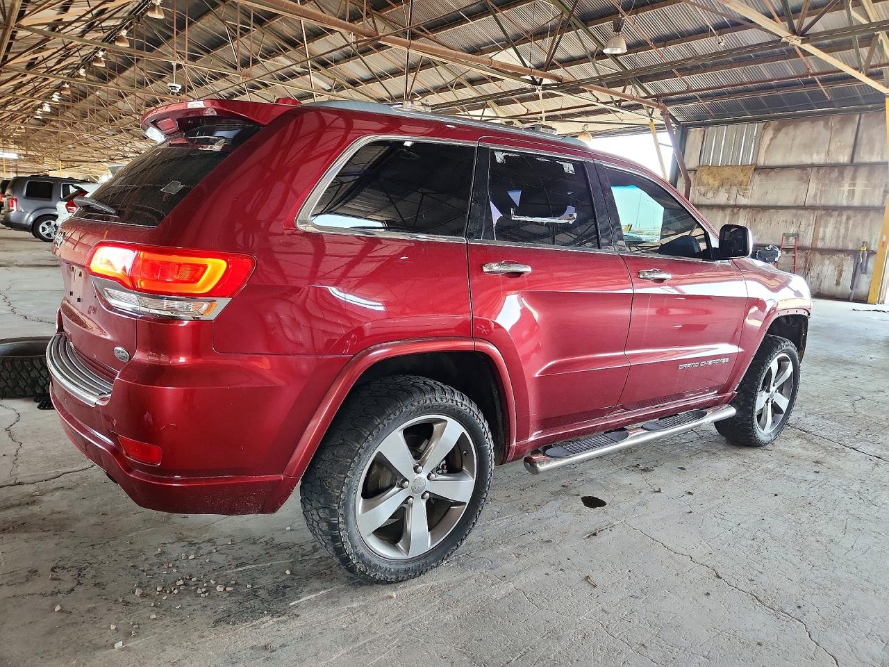 2015 Jeep Grand Cherokee Overland Maroon vin: 1C4RJECG7FC798529