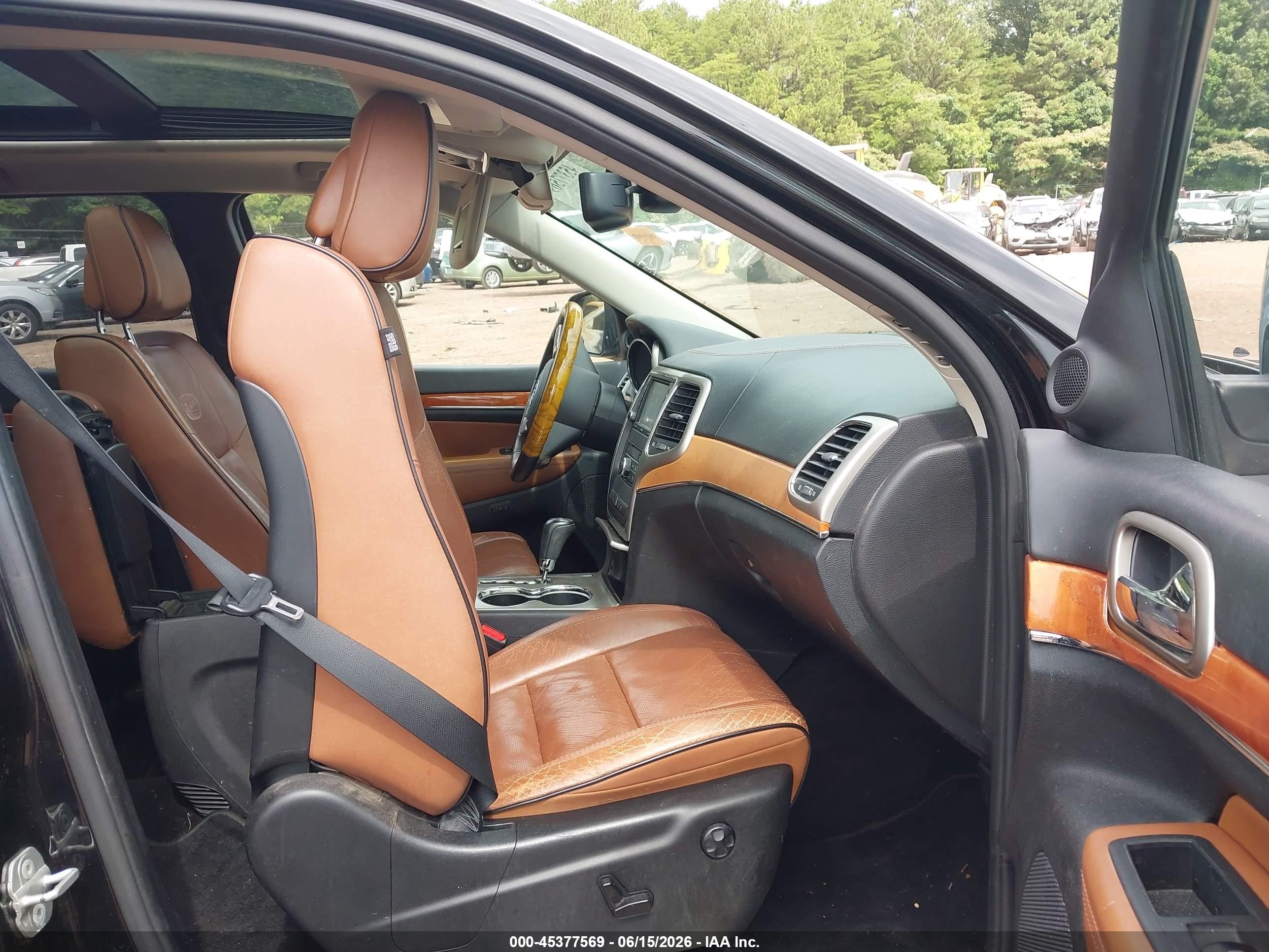 2013 Jeep Grand Cherokee Overland Black vin: 1C4RJECG8DC588857