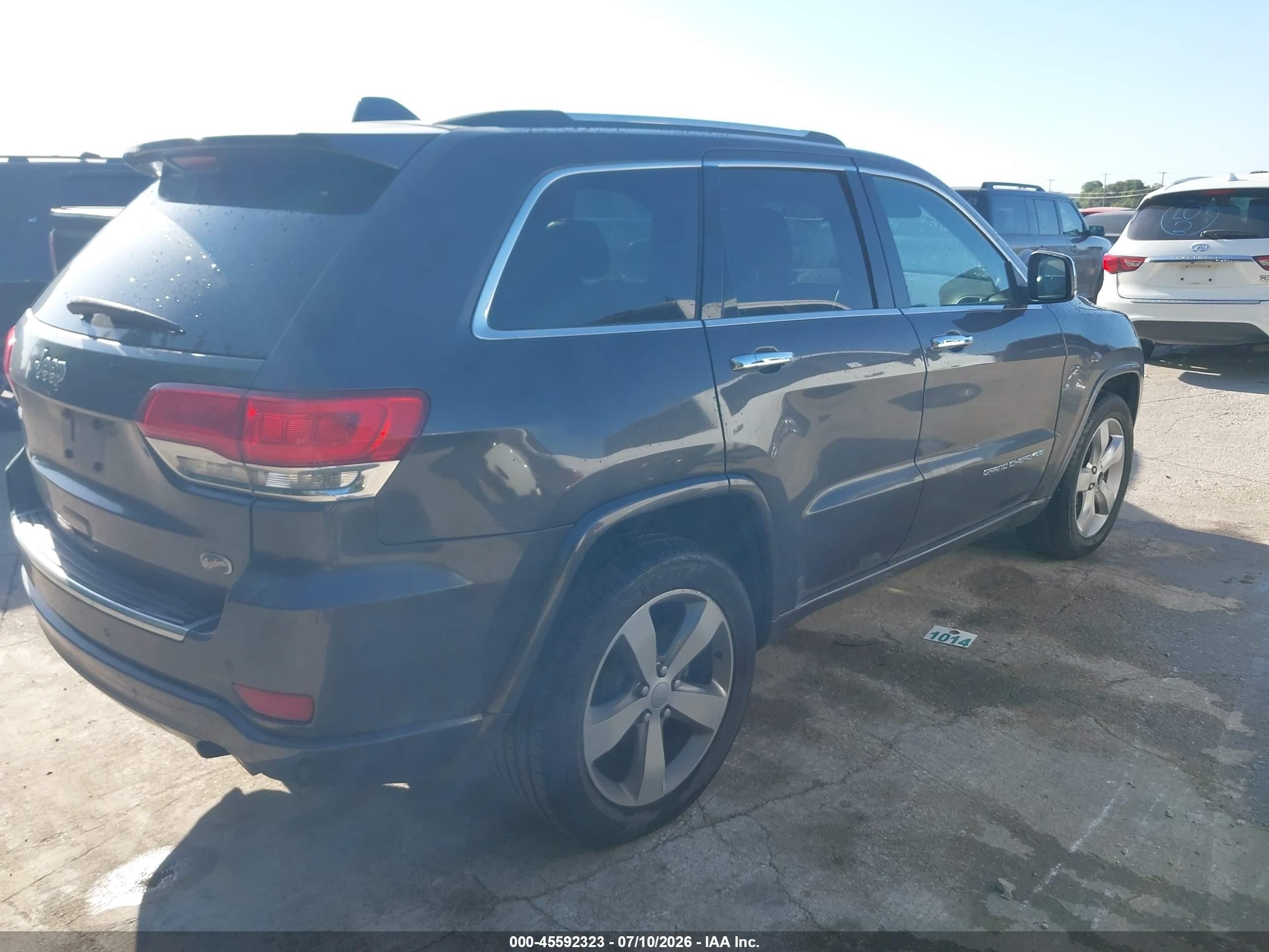 2015 Jeep Grand Cherokee Overland Gray vin: 1C4RJECG8FC856664