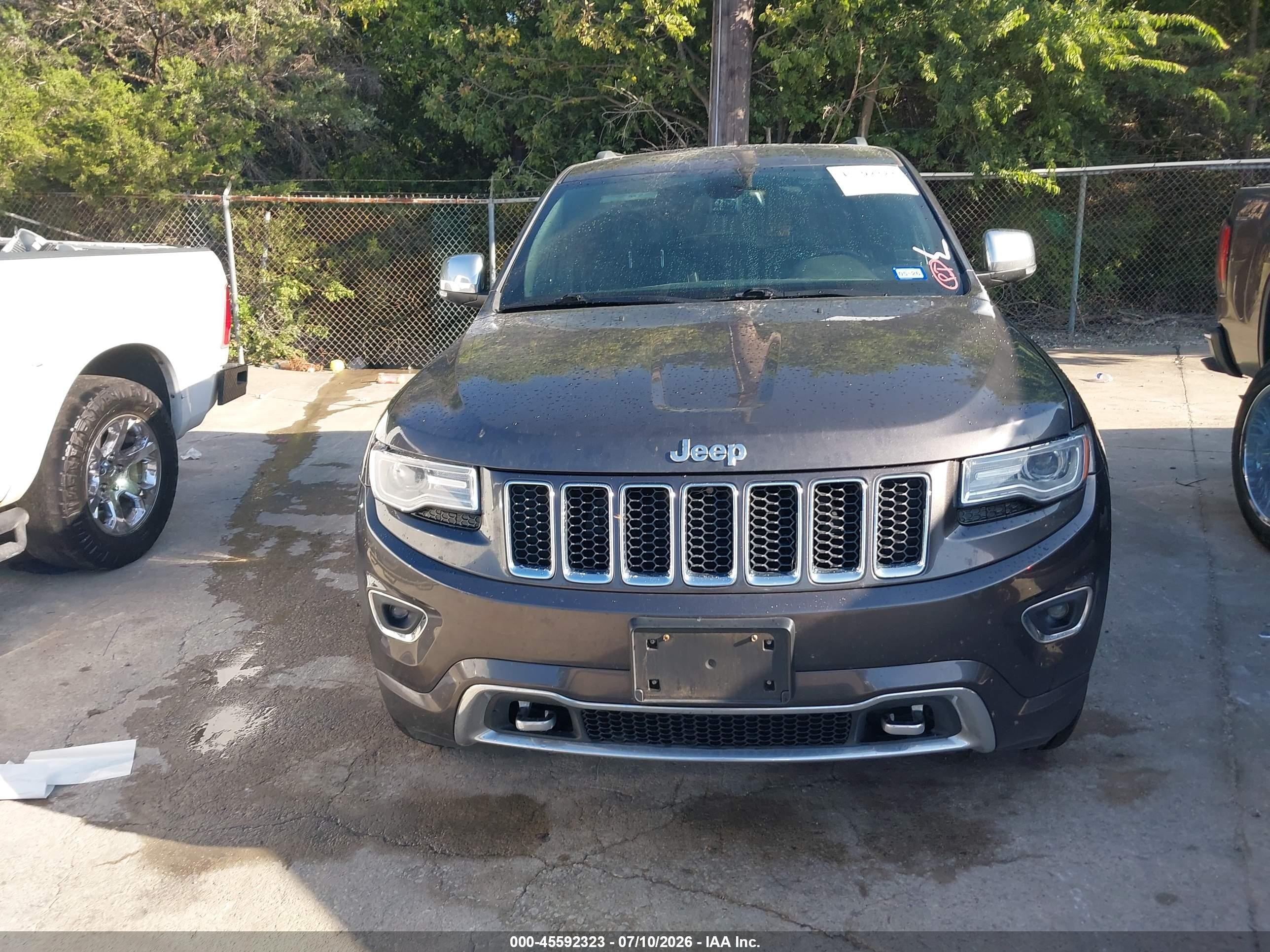 2015 Jeep Grand Cherokee Overland Gray vin: 1C4RJECG8FC856664