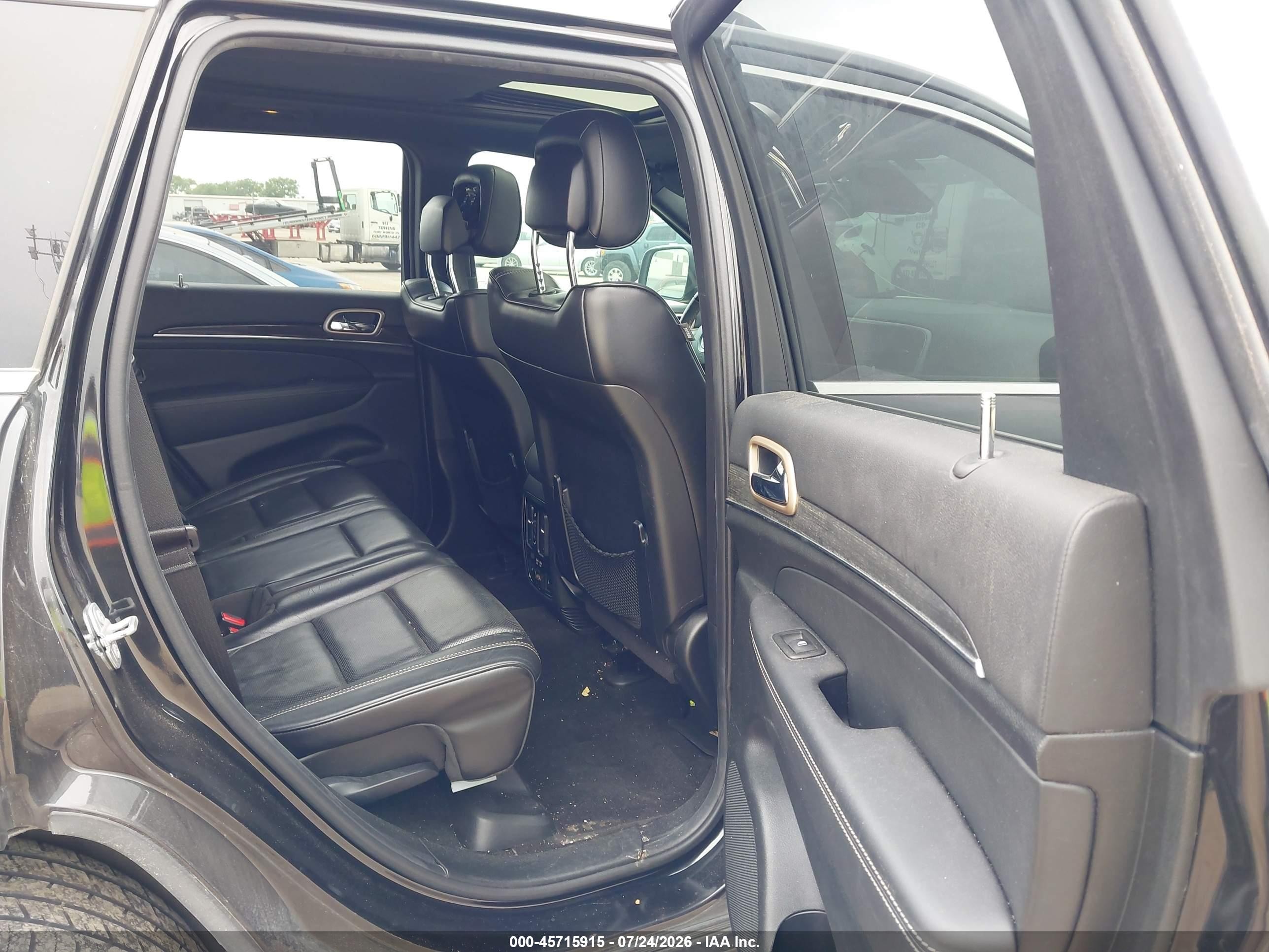 2015 Jeep Grand Cherokee Overland Черный vin: 1C4RJECG9FC681373