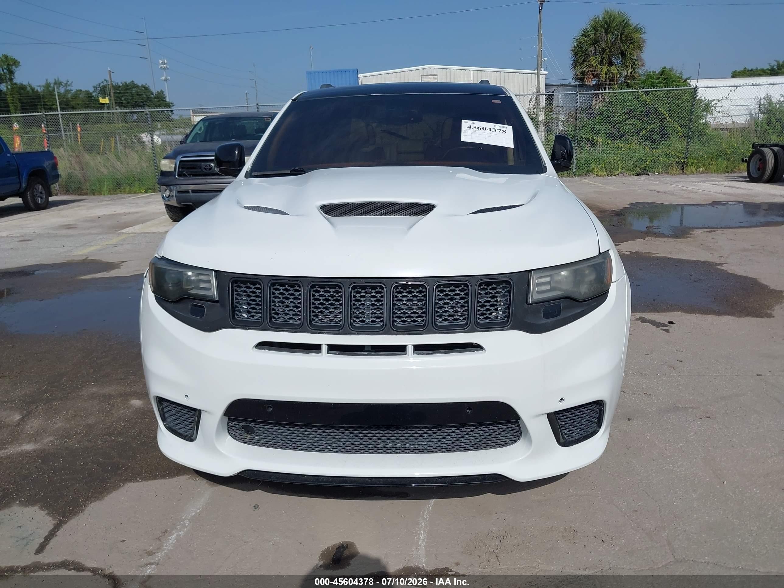 2015 Jeep Grand Cherokee Overland White vin: 1C4RJECG9FC707485