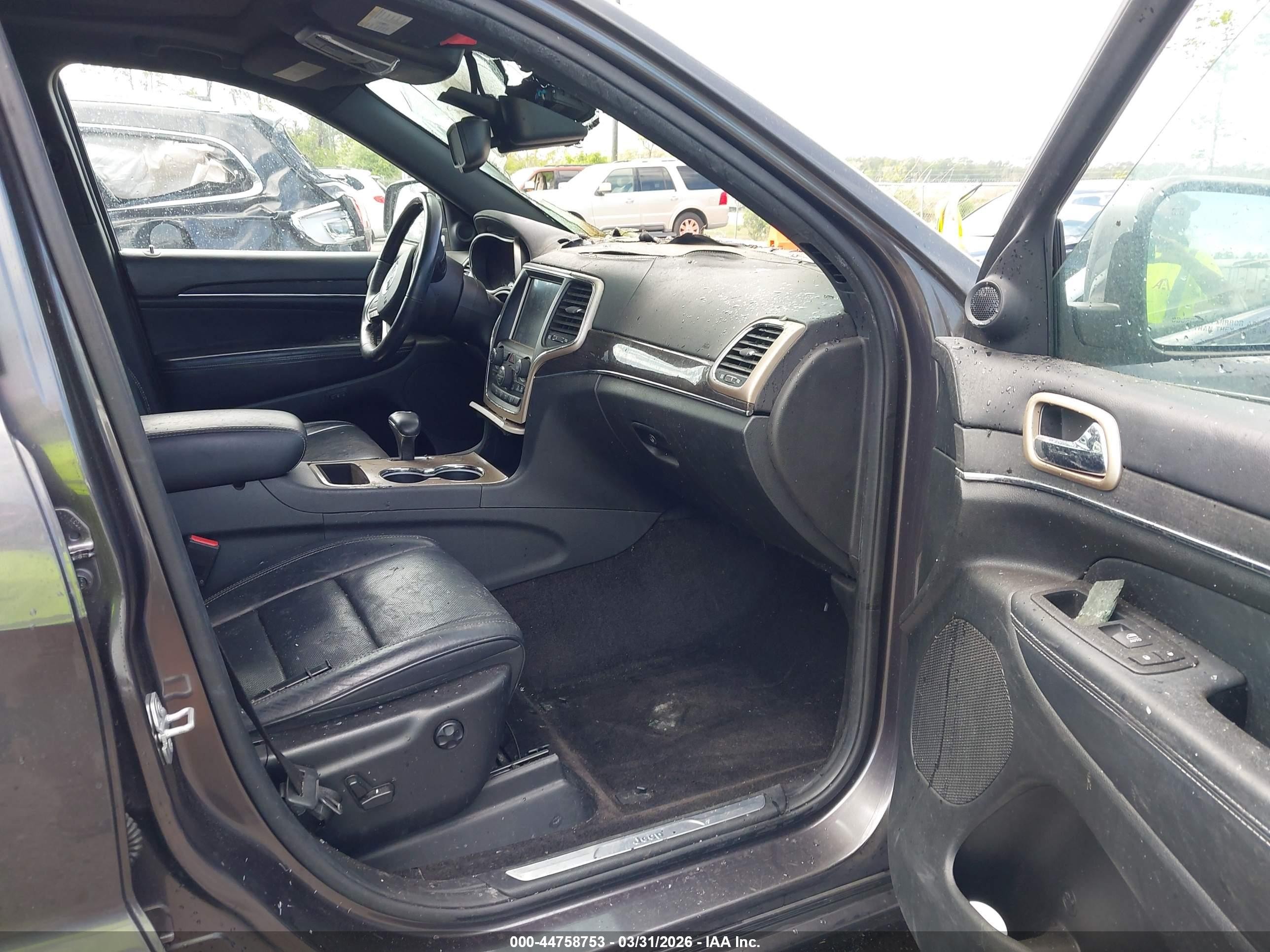 2015 Jeep Grand Cherokee Overland Серый vin: 1C4RJECG9FC749820