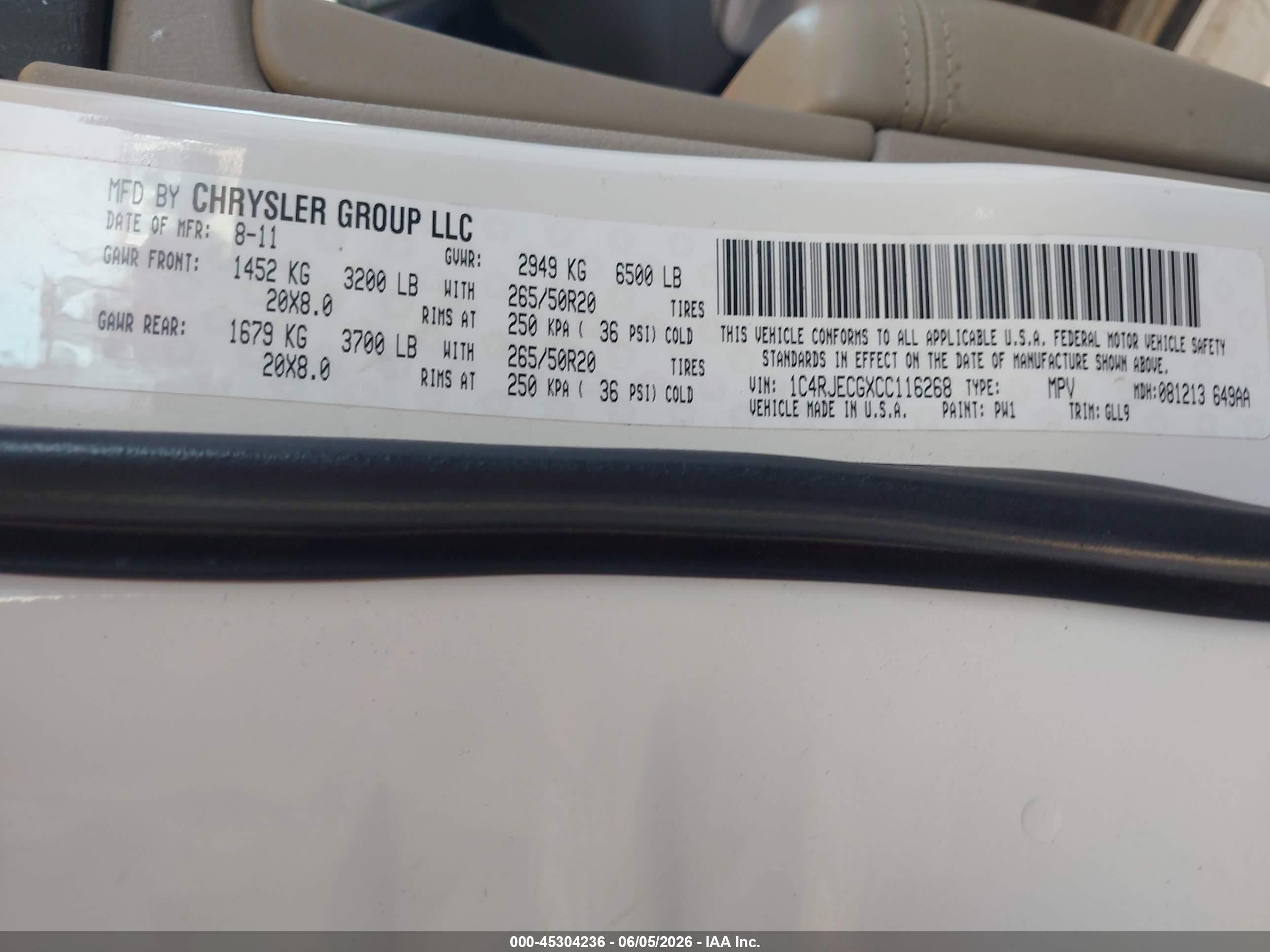 2012 Jeep Grand Cherokee Overland White vin: 1C4RJECGXCC116268