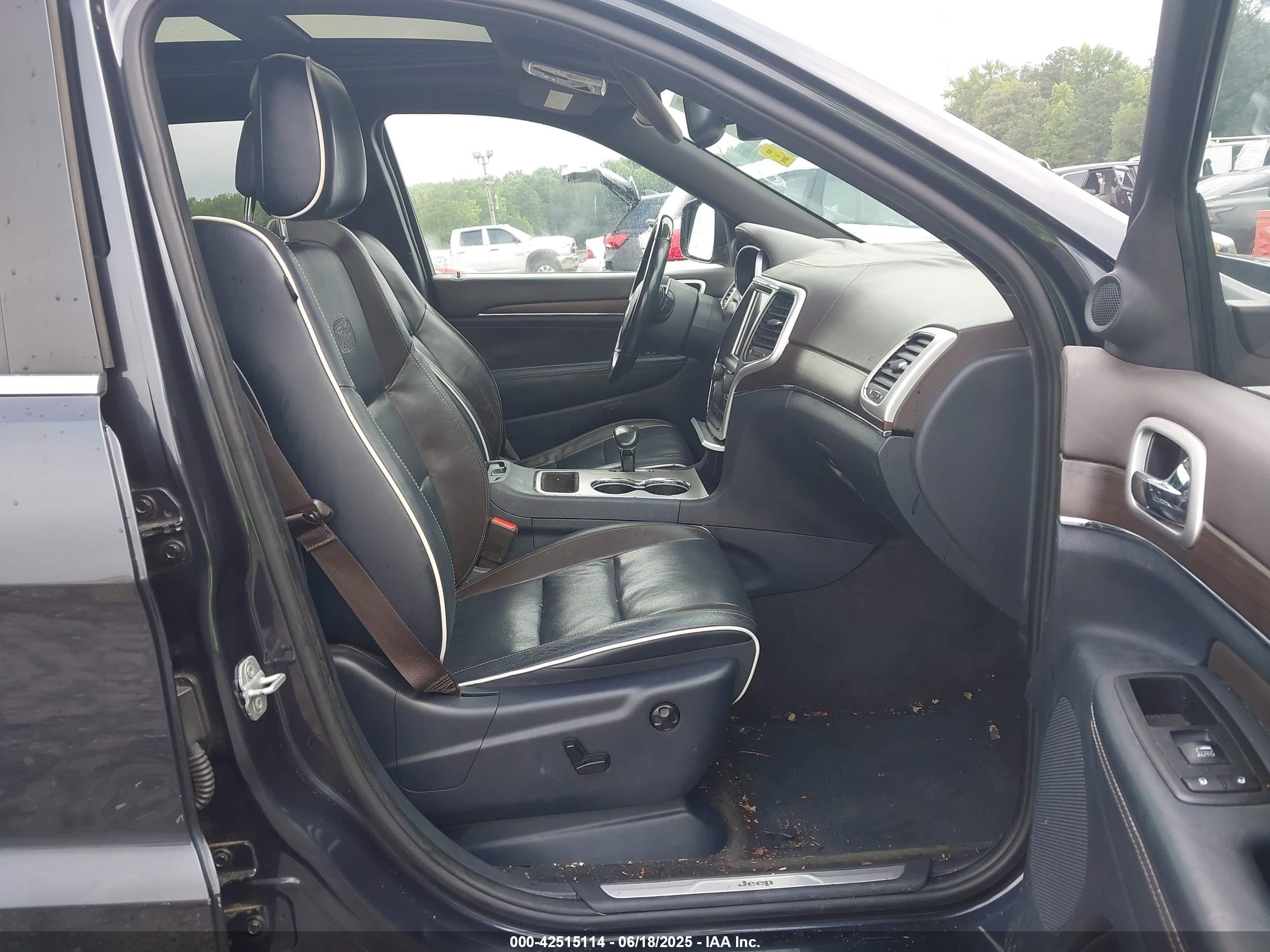 2014 Jeep Grand Cherokee Overland Dark Blue vin: 1C4RJECGXEC198862