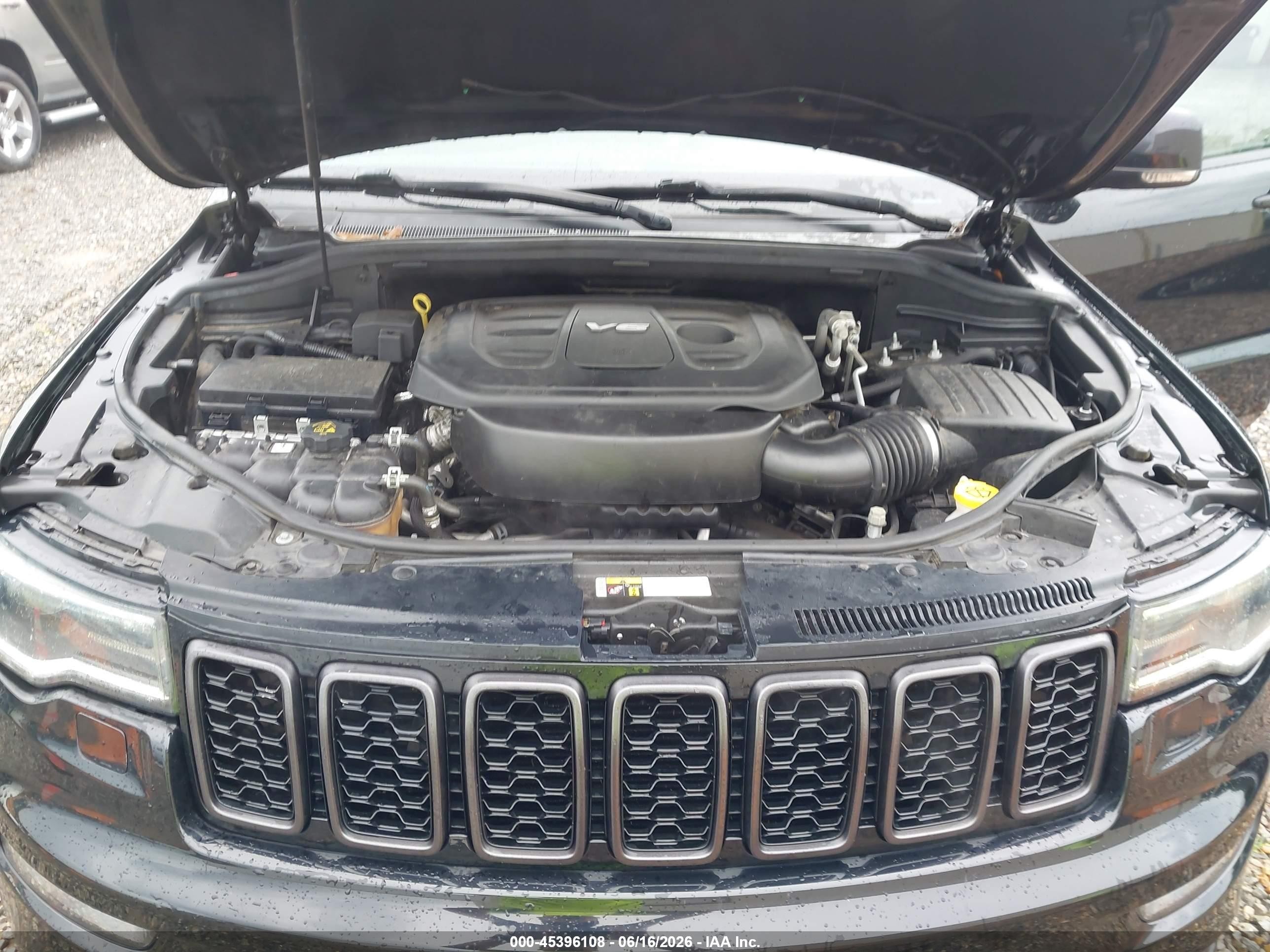 2018 Jeep Grand Cherokee High Altitude 4x2 Black vin: 1C4RJECGXJC380605