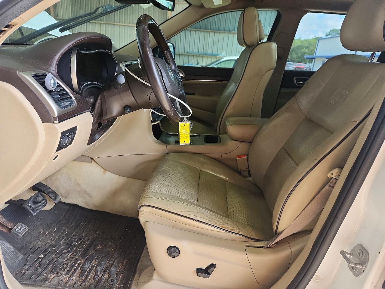 2015 Jeep Grand Cherokee Overland White vin: 1C4RJECM0FC689254