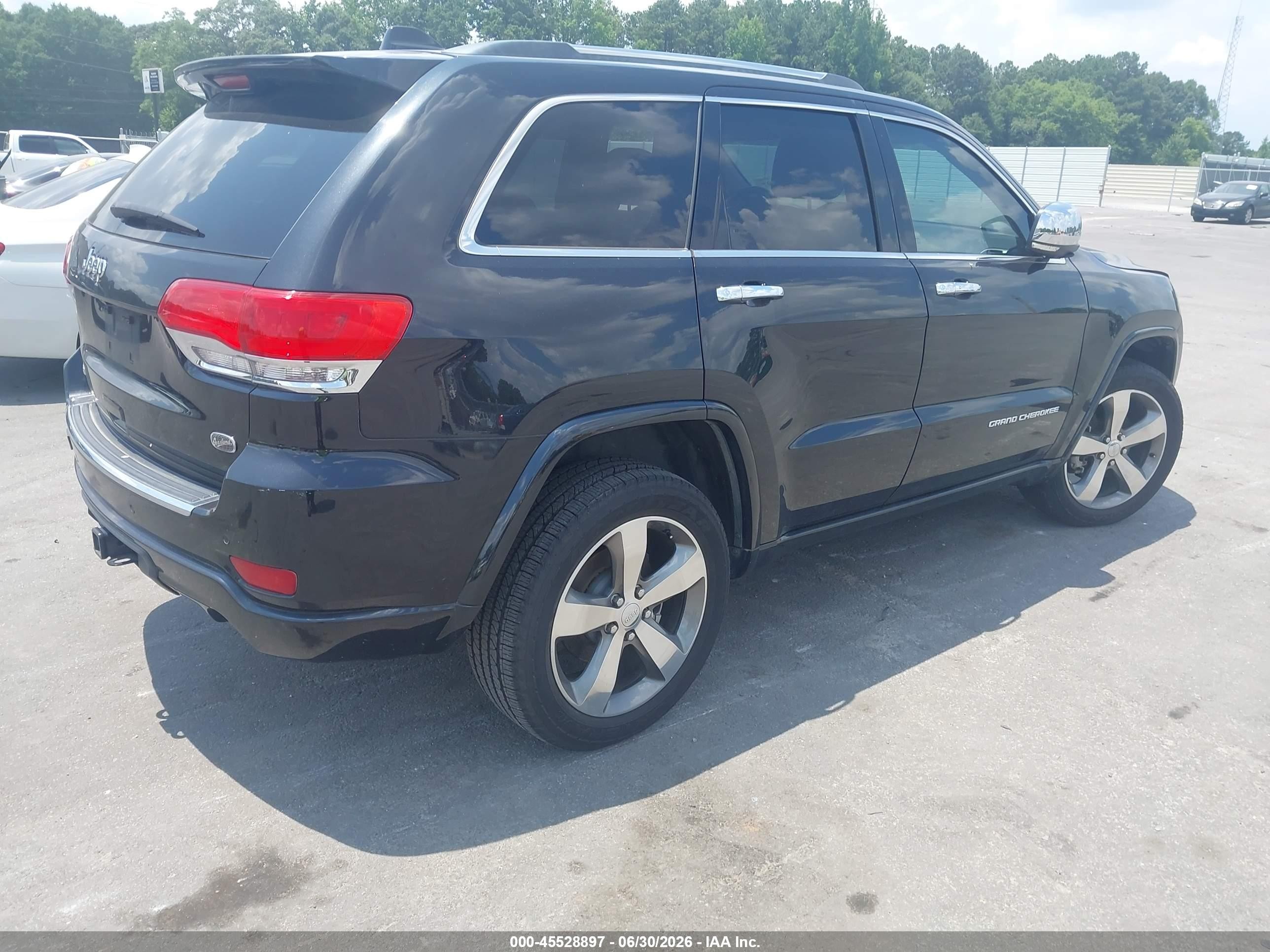 2015 Jeep Grand Cherokee Overland Gray vin: 1C4RJECM4FC920267