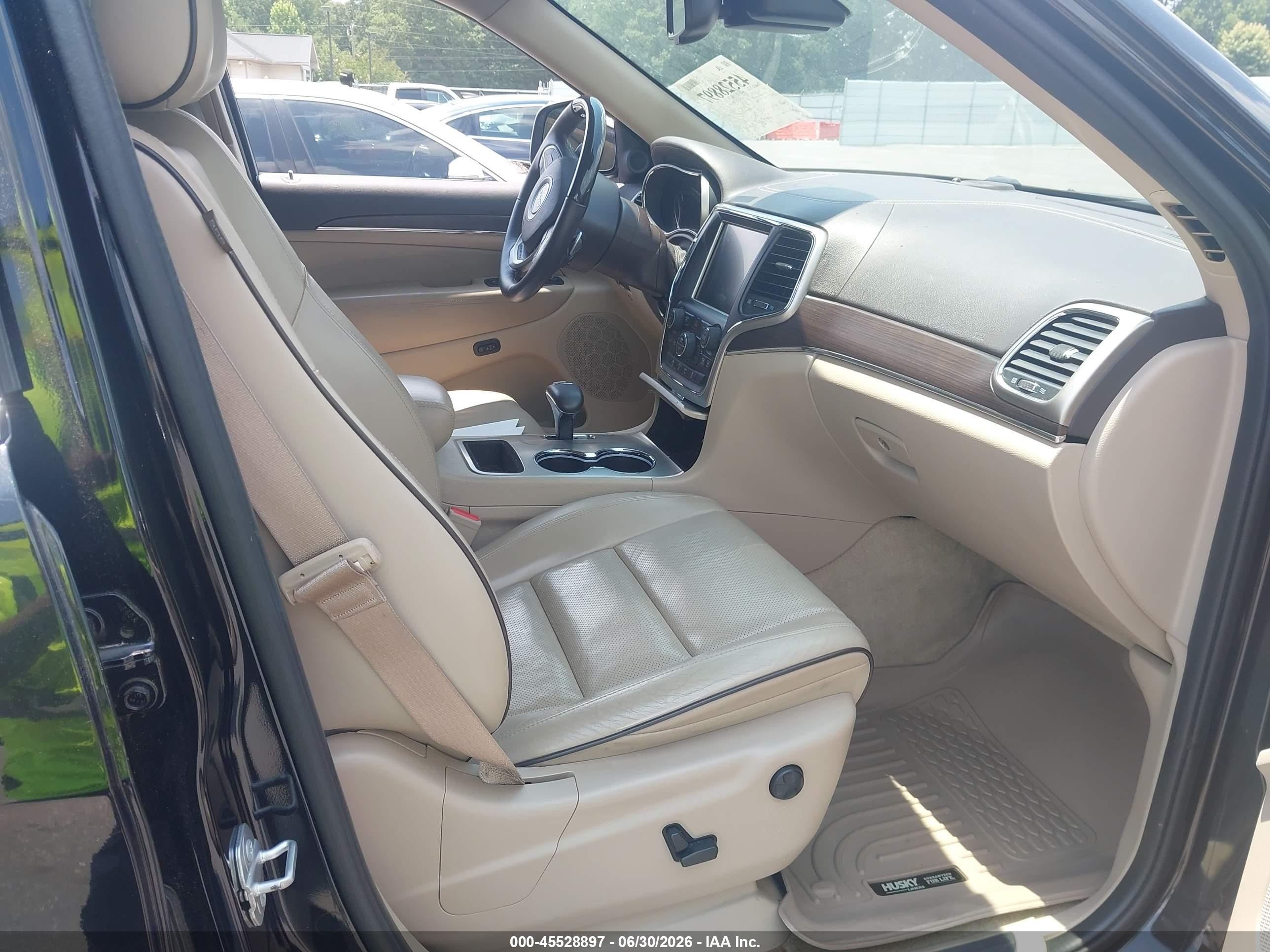 2015 Jeep Grand Cherokee Overland Gray vin: 1C4RJECM4FC920267