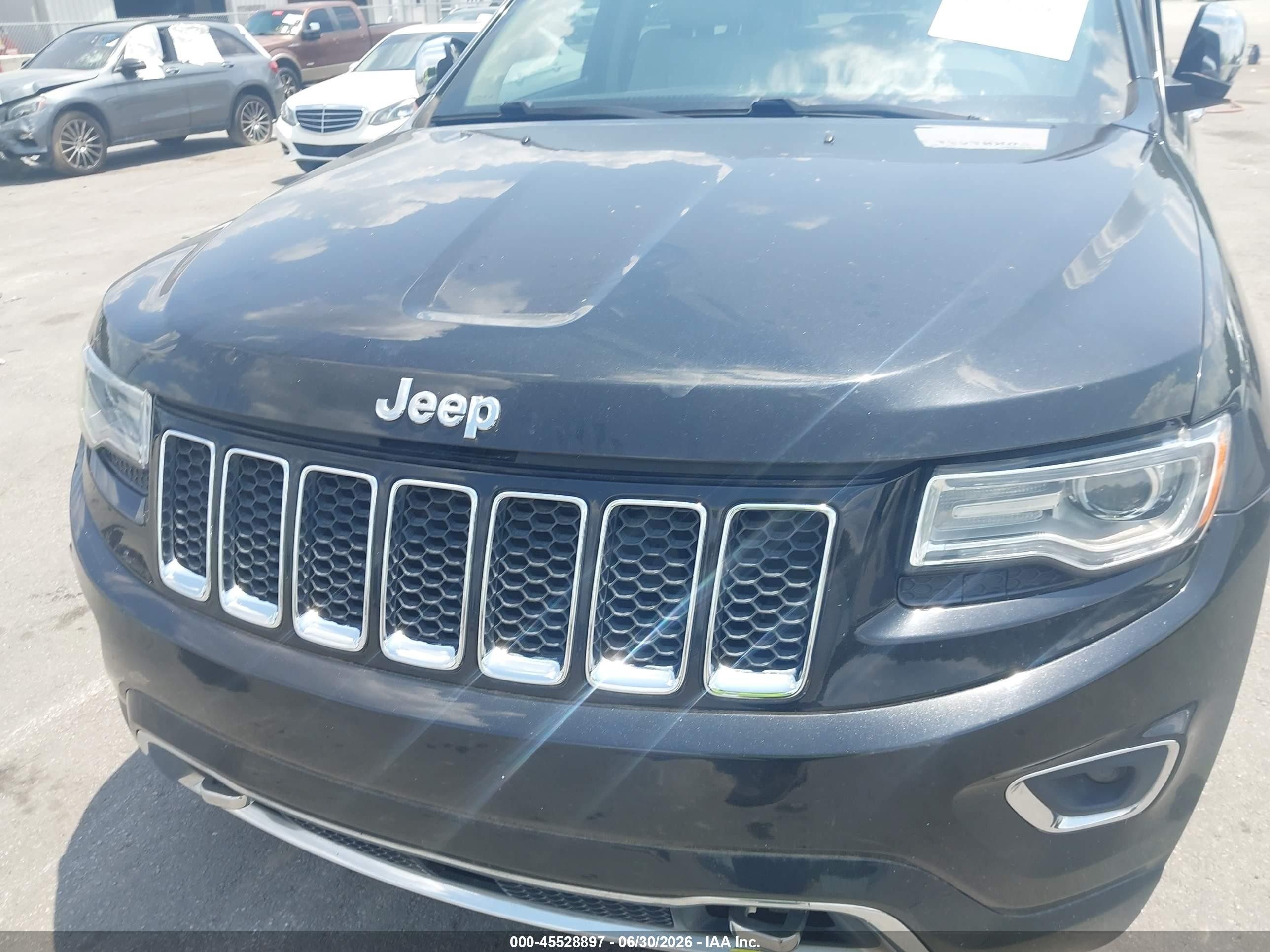 2015 Jeep Grand Cherokee Overland Gray vin: 1C4RJECM4FC920267
