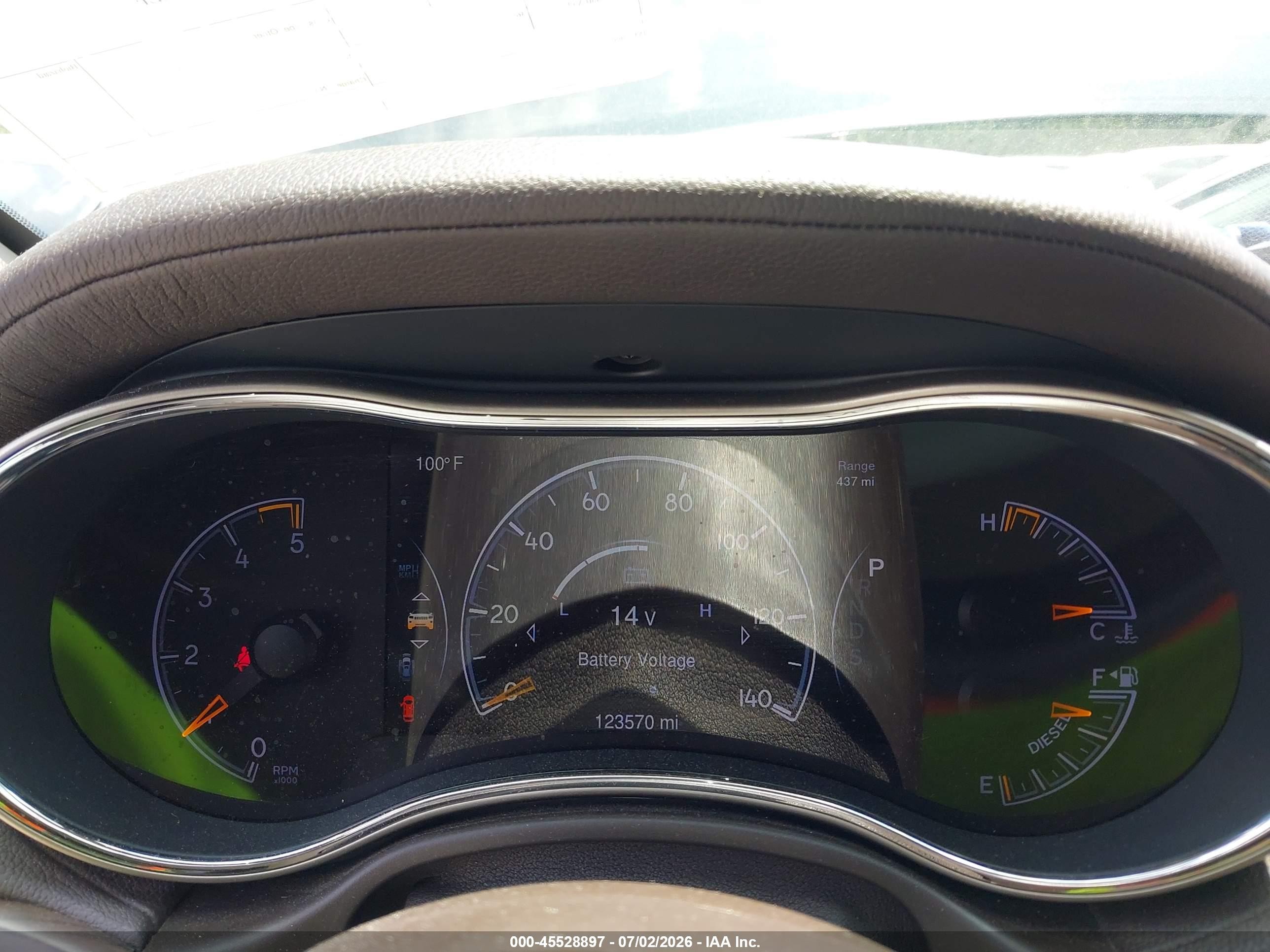 2015 Jeep Grand Cherokee Overland Gray vin: 1C4RJECM4FC920267