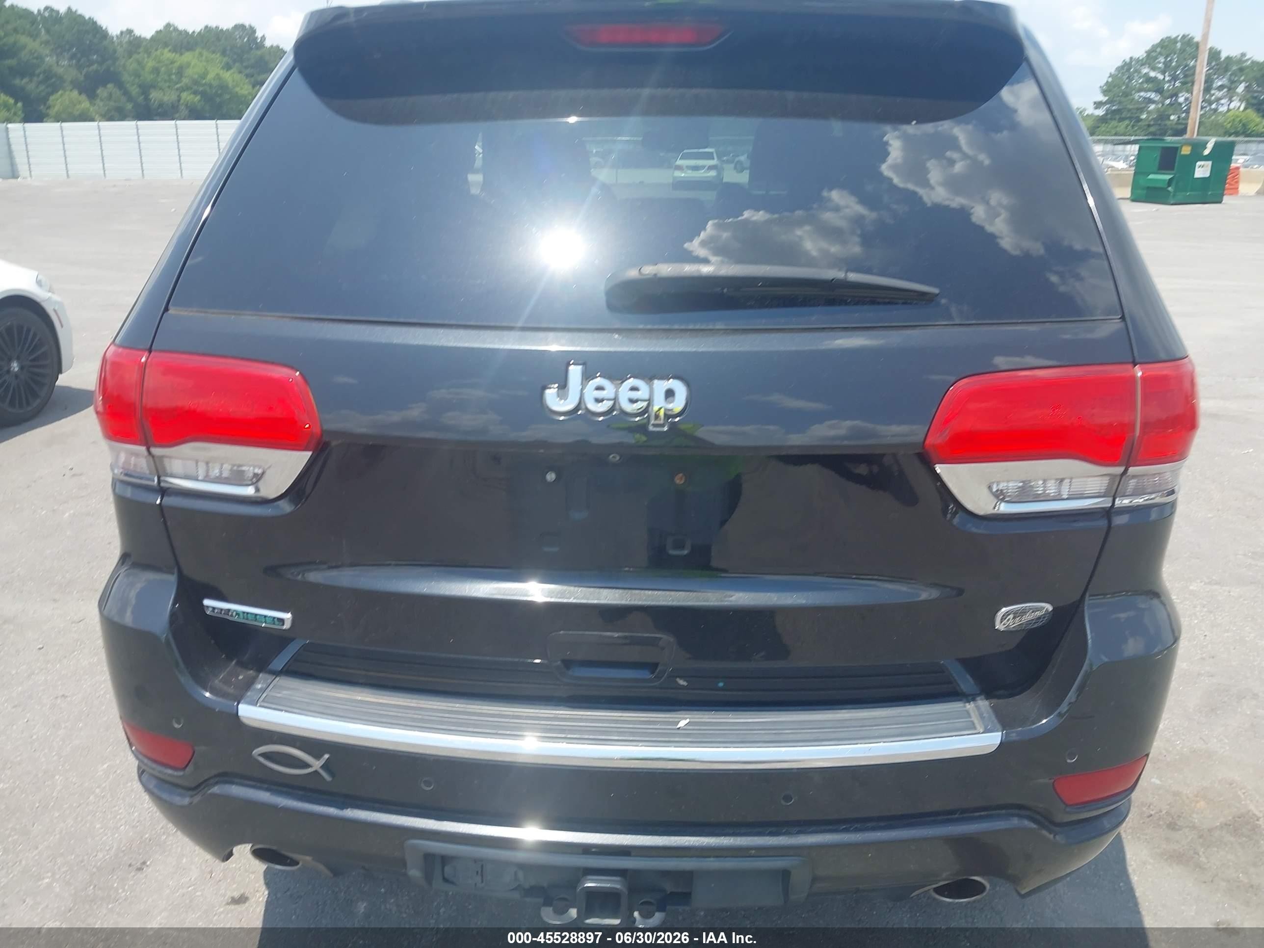 2015 Jeep Grand Cherokee Overland Gray vin: 1C4RJECM4FC920267