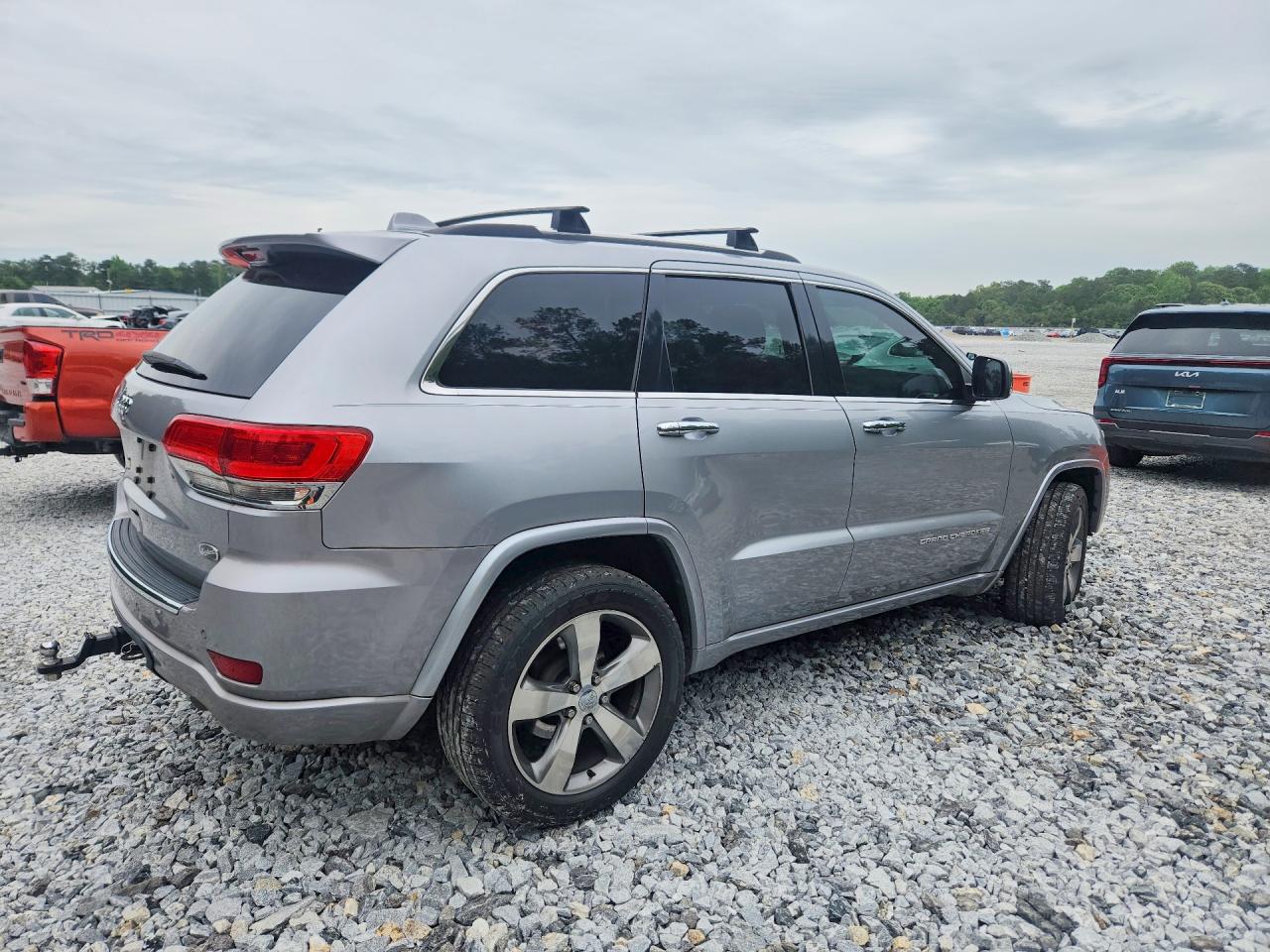 2014 Jeep Grand Cherokee Overland Silver vin: 1C4RJECM7EC532125