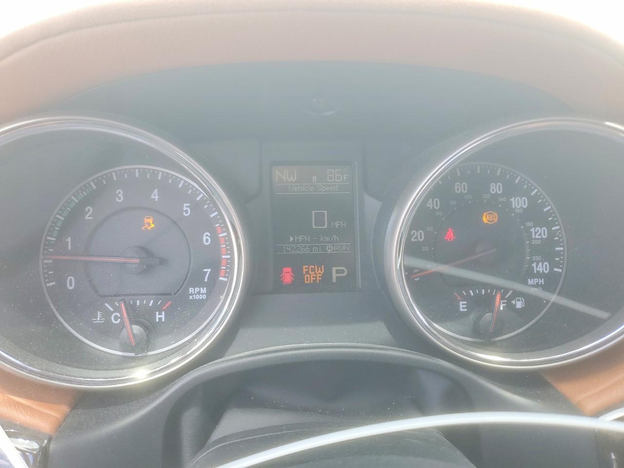 2013 Jeep Grand Cherokee Overland White vin: 1C4RJECT0DC596853