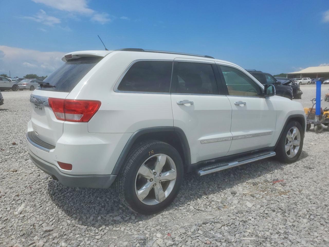 2013 Jeep Grand Cherokee Overland White vin: 1C4RJECT0DC596853