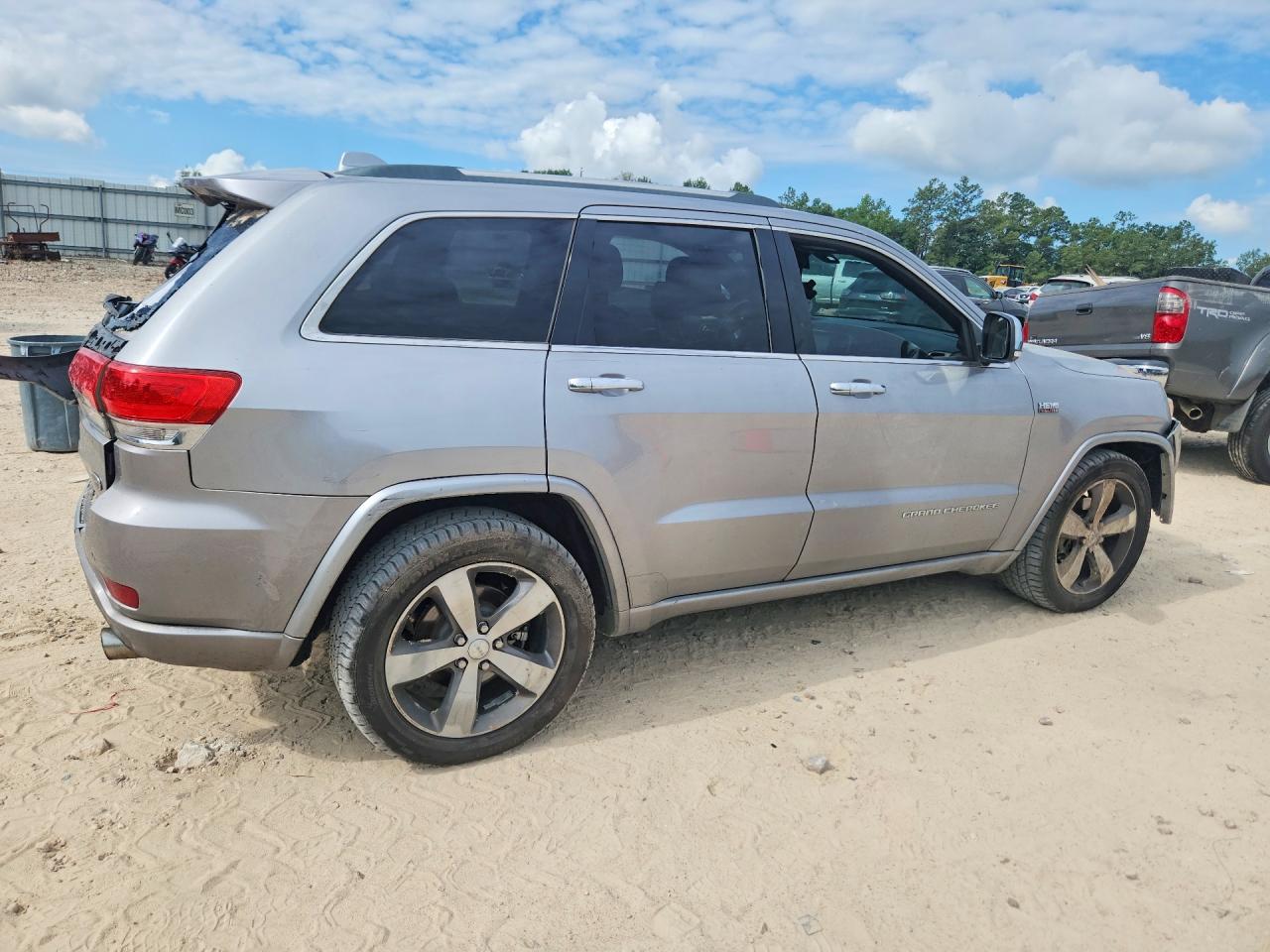 2015 Jeep Grand Cherokee Overland Gray vin: 1C4RJECT0FC735124