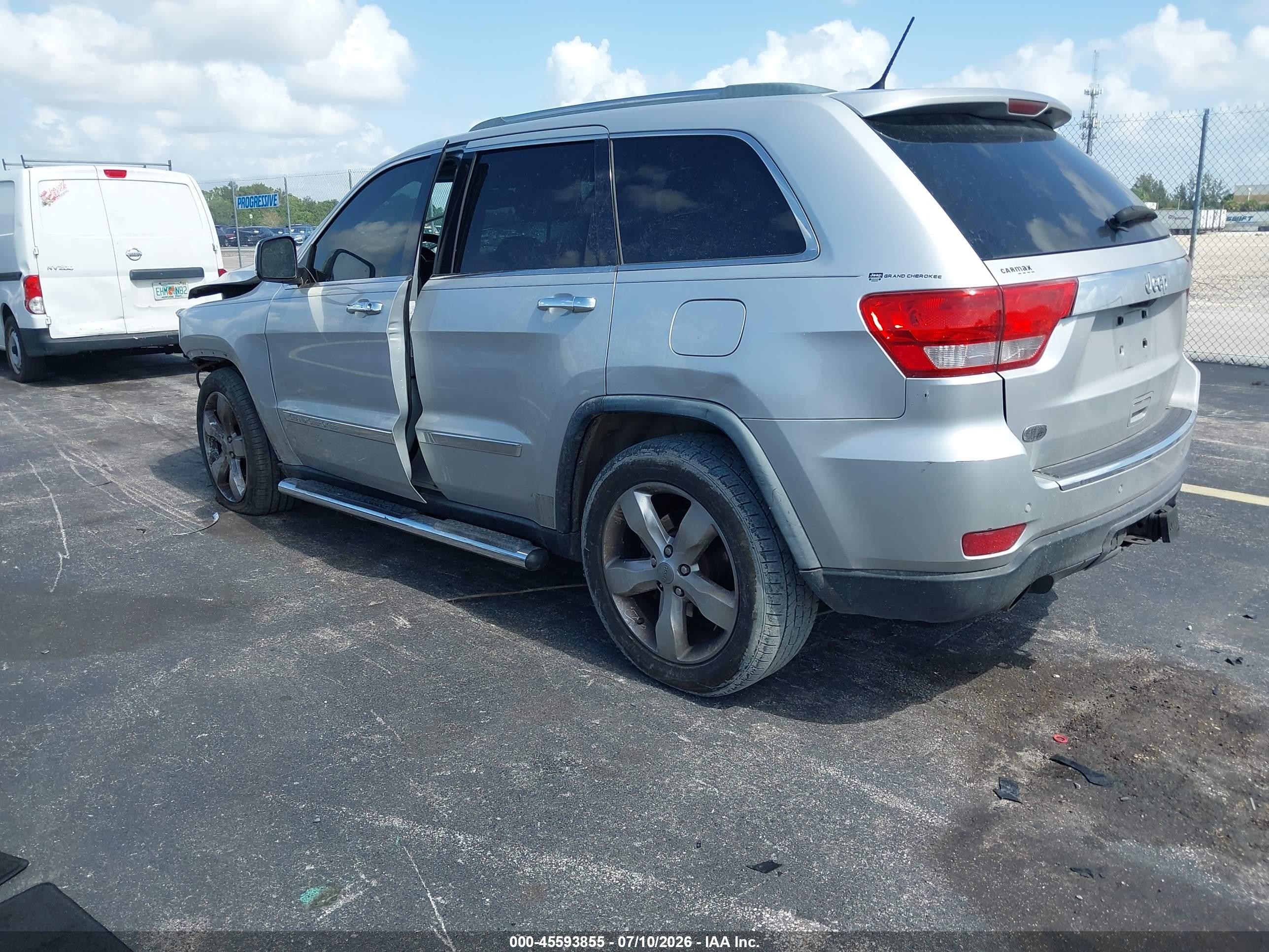 2012 Jeep Grand Cherokee Overland Silver vin: 1C4RJECT2CC281857